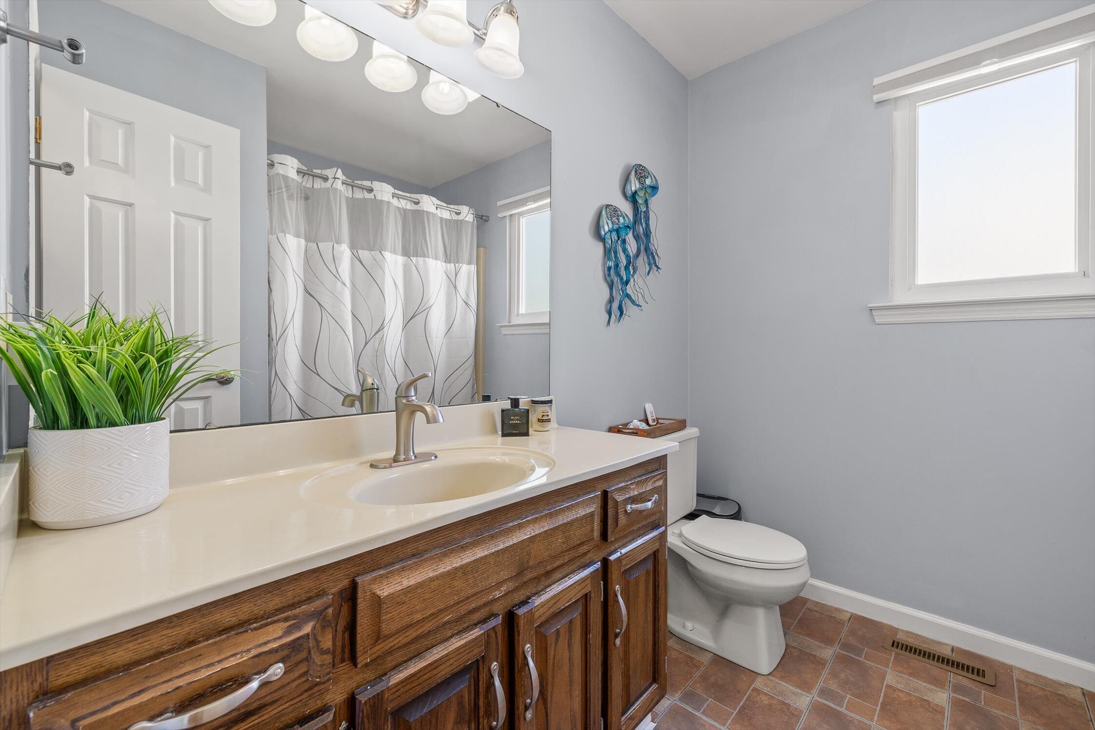 4504 Kings Lake Court