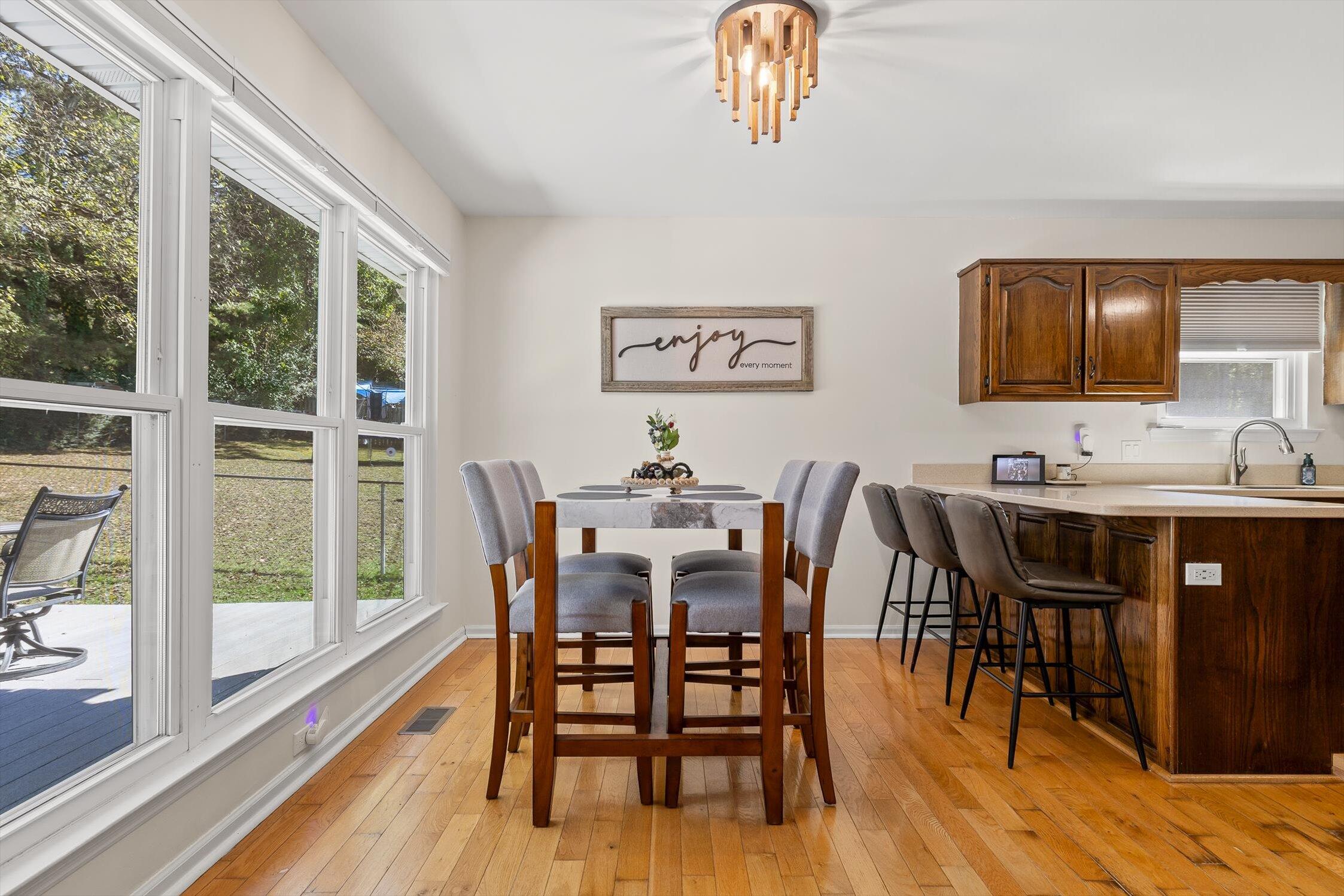 4504 Kings Lake Court