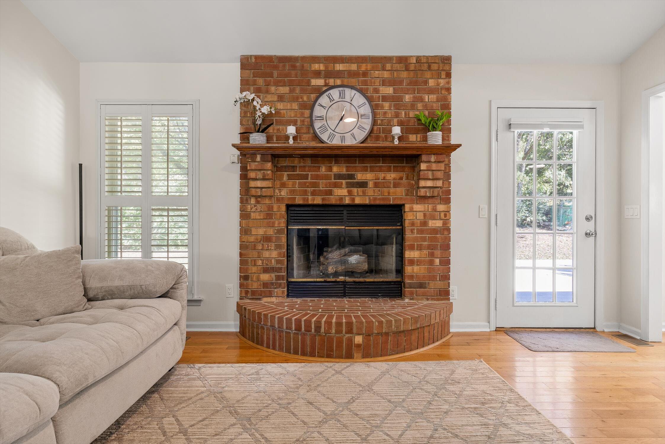 4504 Kings Lake Court