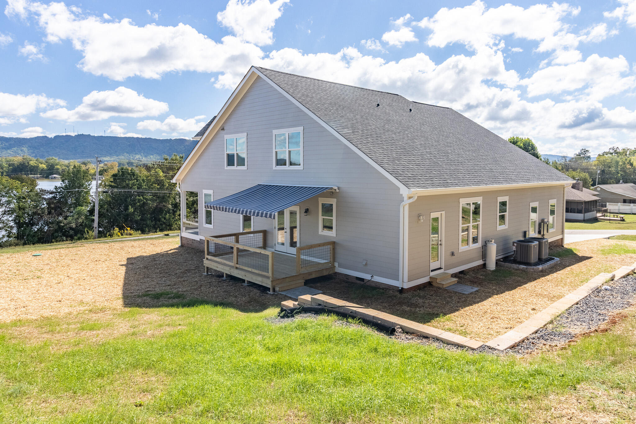 8211 Snow Hill Road