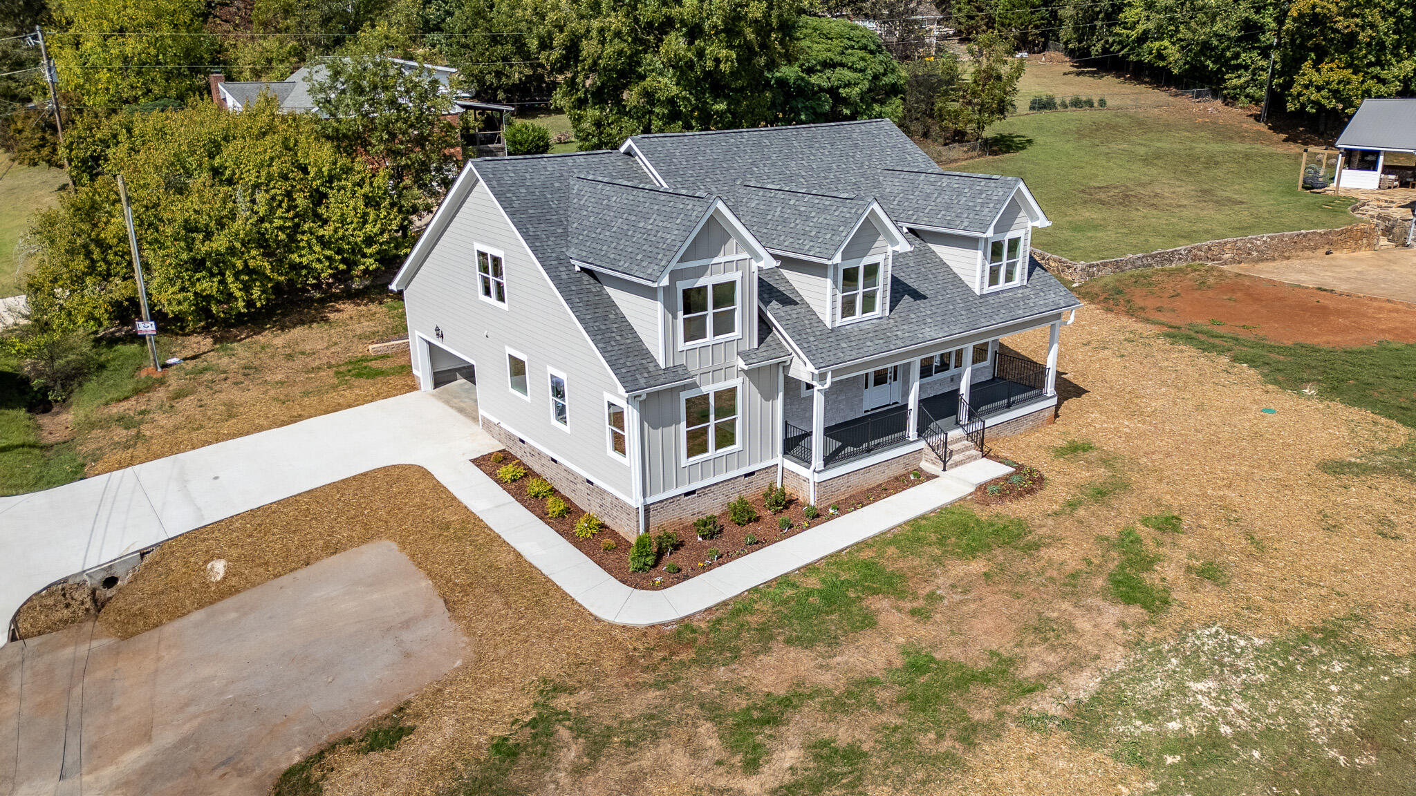8211 Snow Hill Road