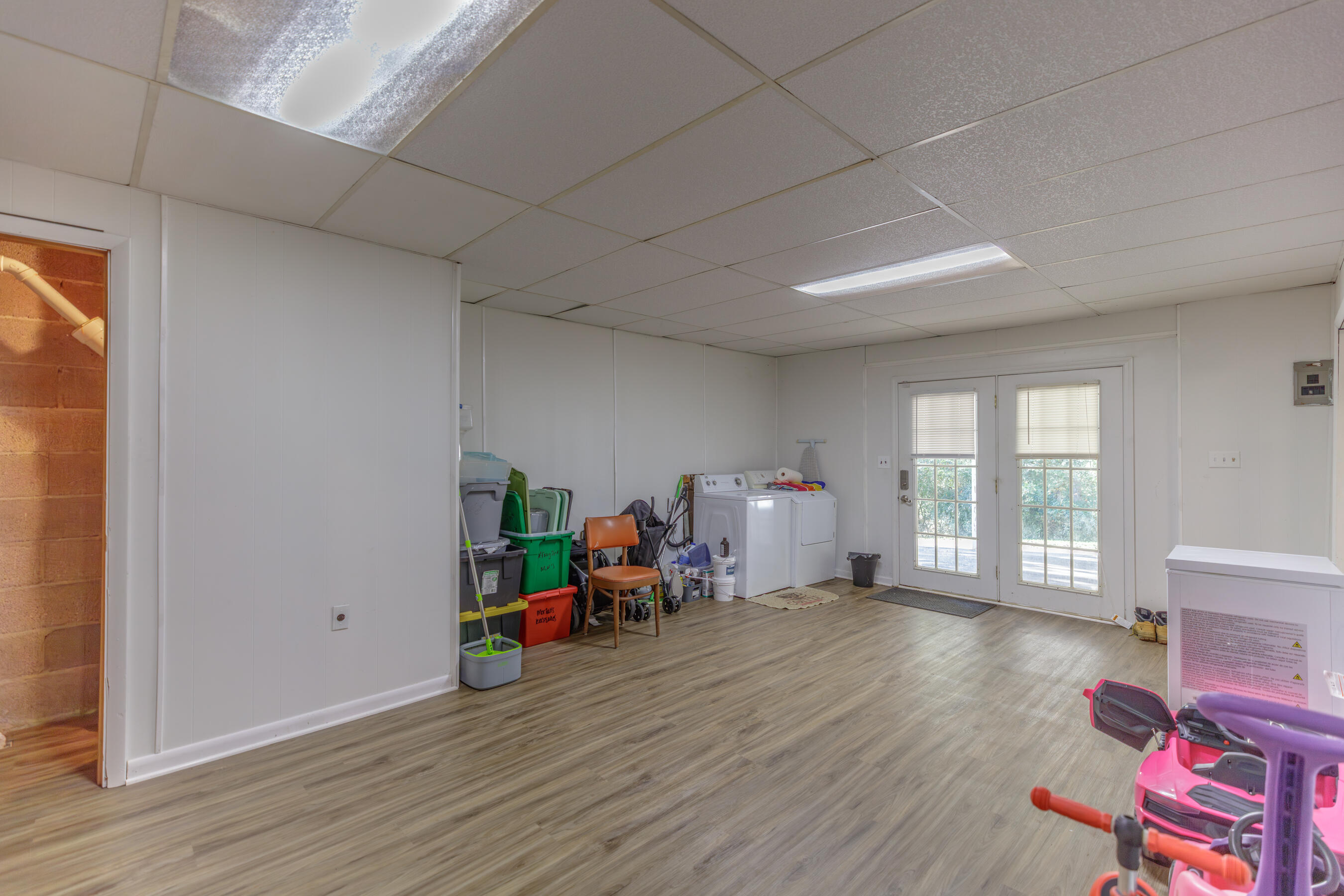 9851 Millsaps Street