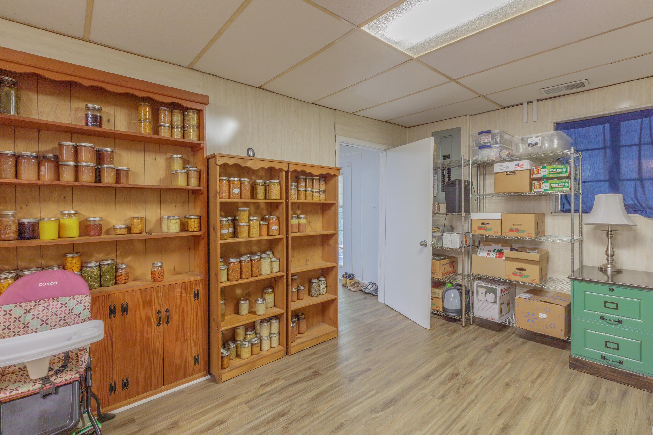 9851 Millsaps Street