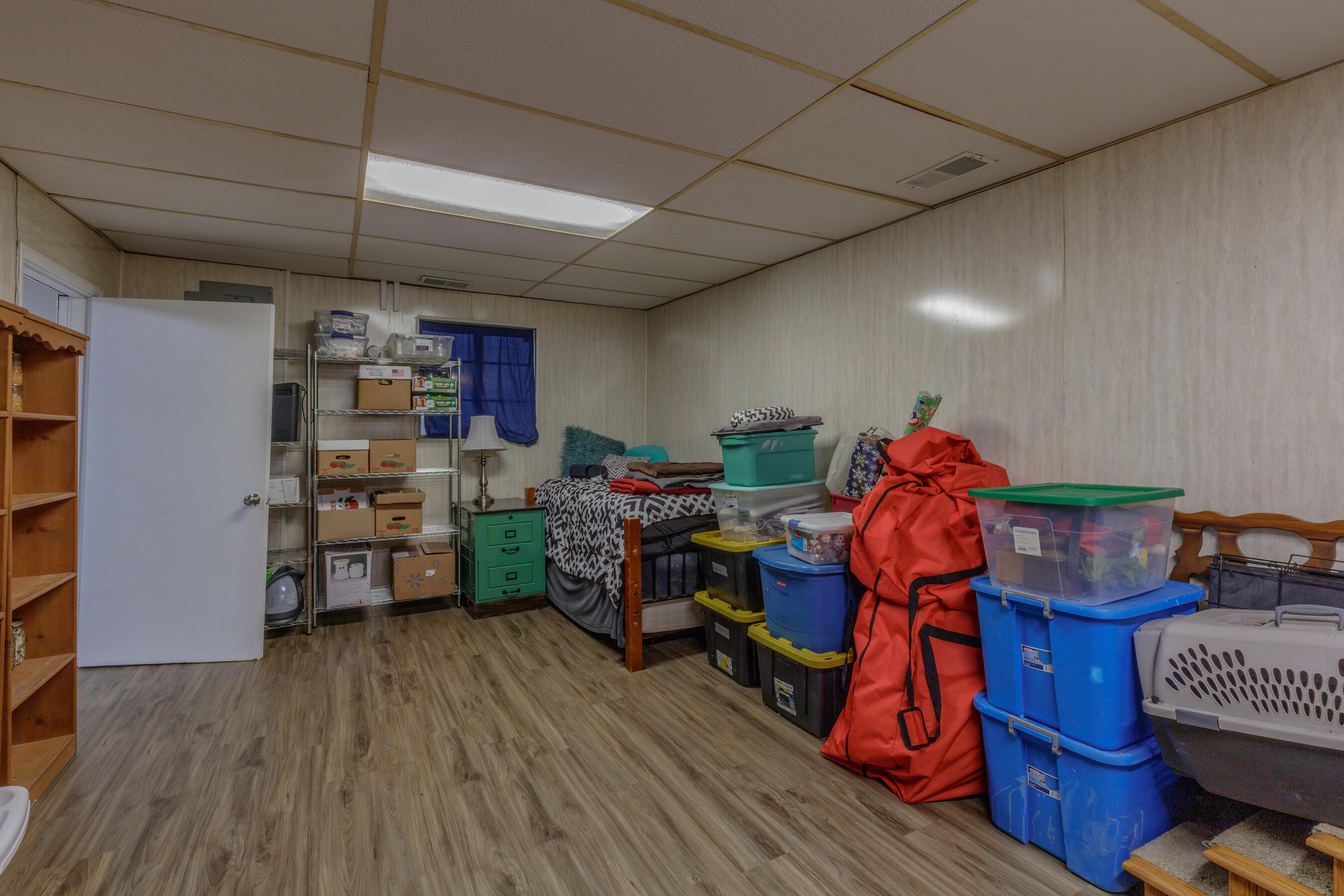 9851 Millsaps Street