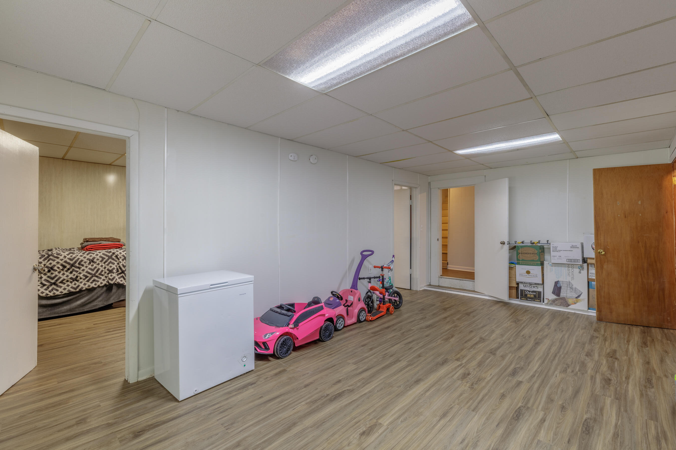 9851 Millsaps Street