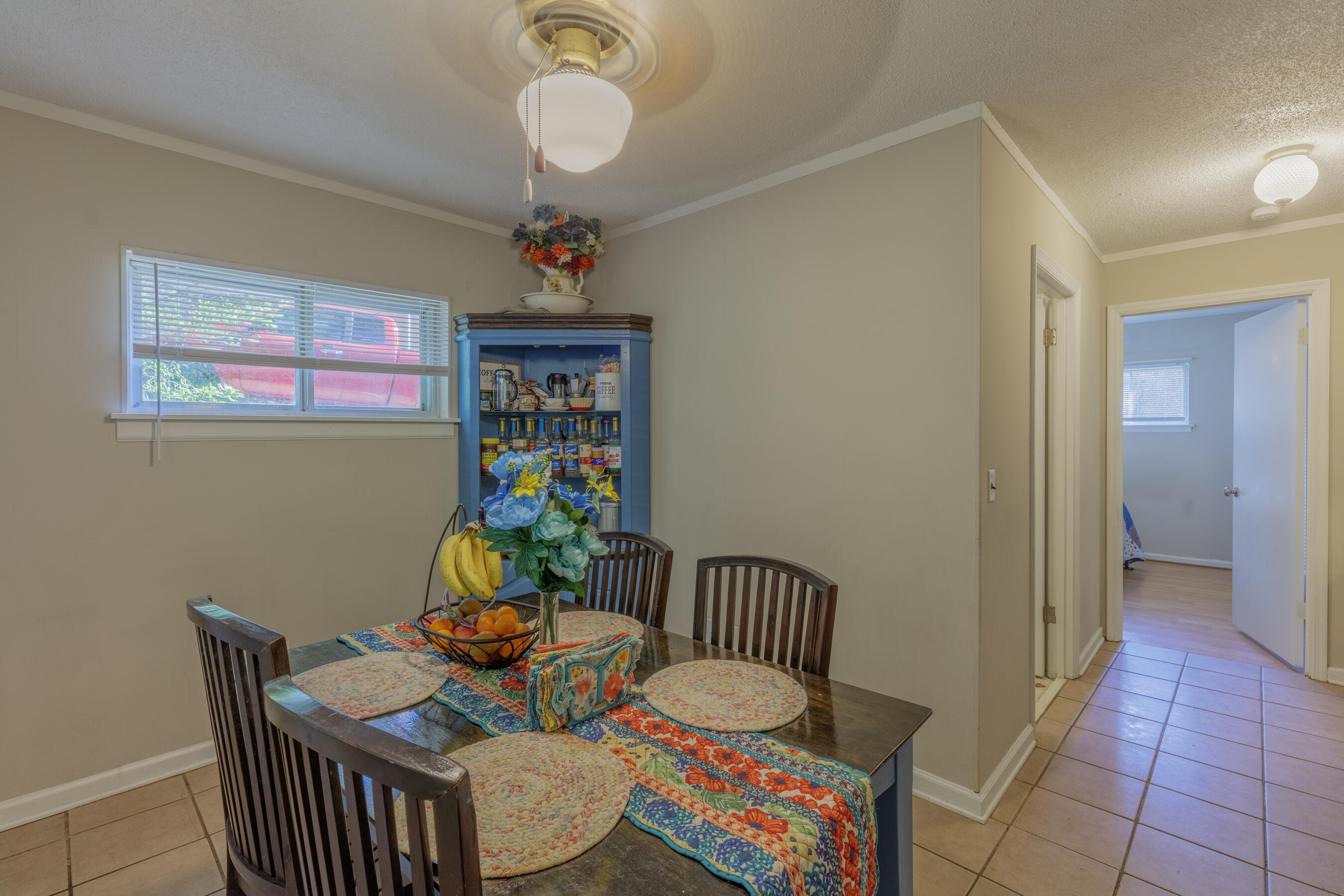 9851 Millsaps Street