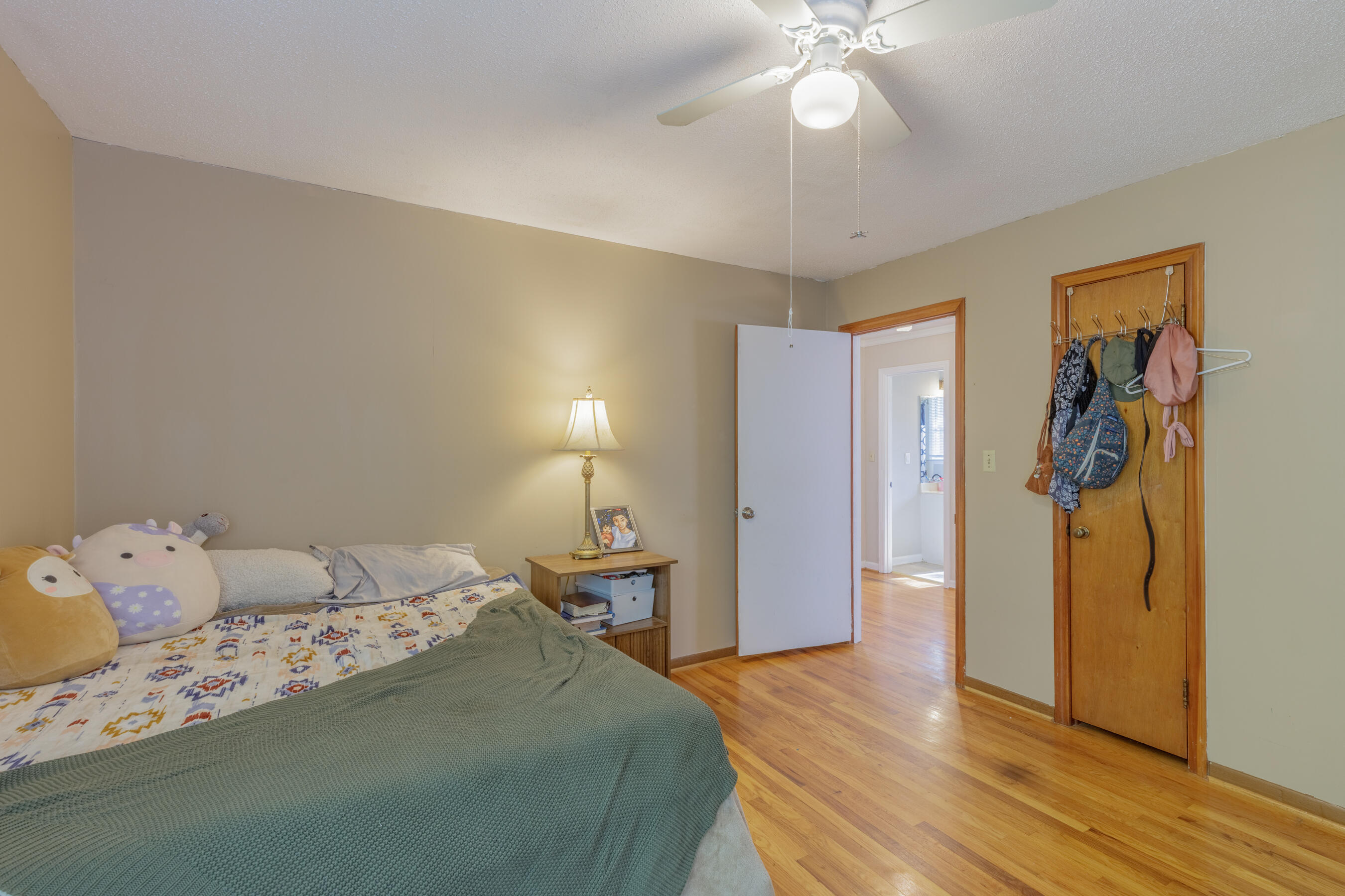 9851 Millsaps Street