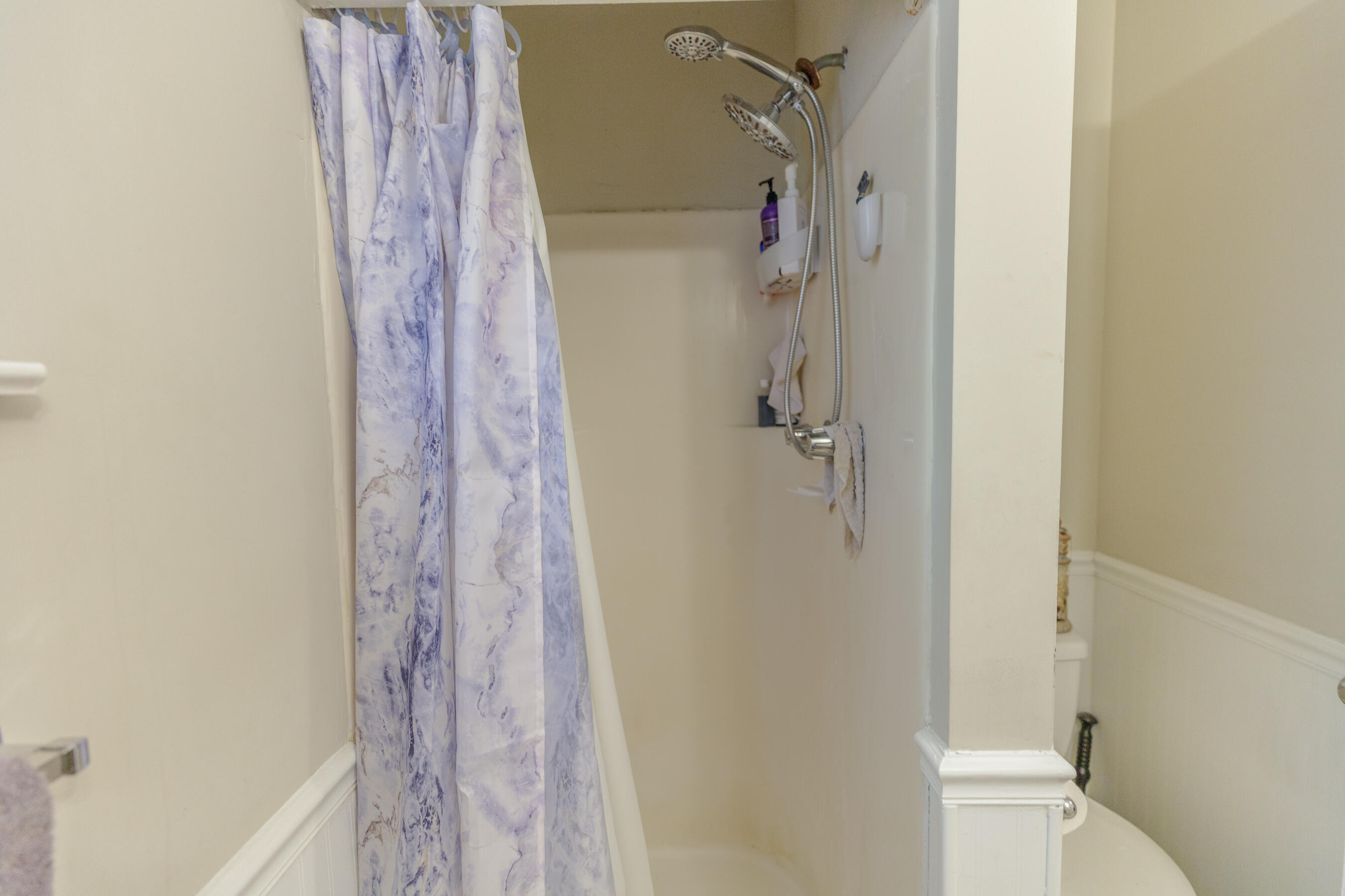 9851 Millsaps Street