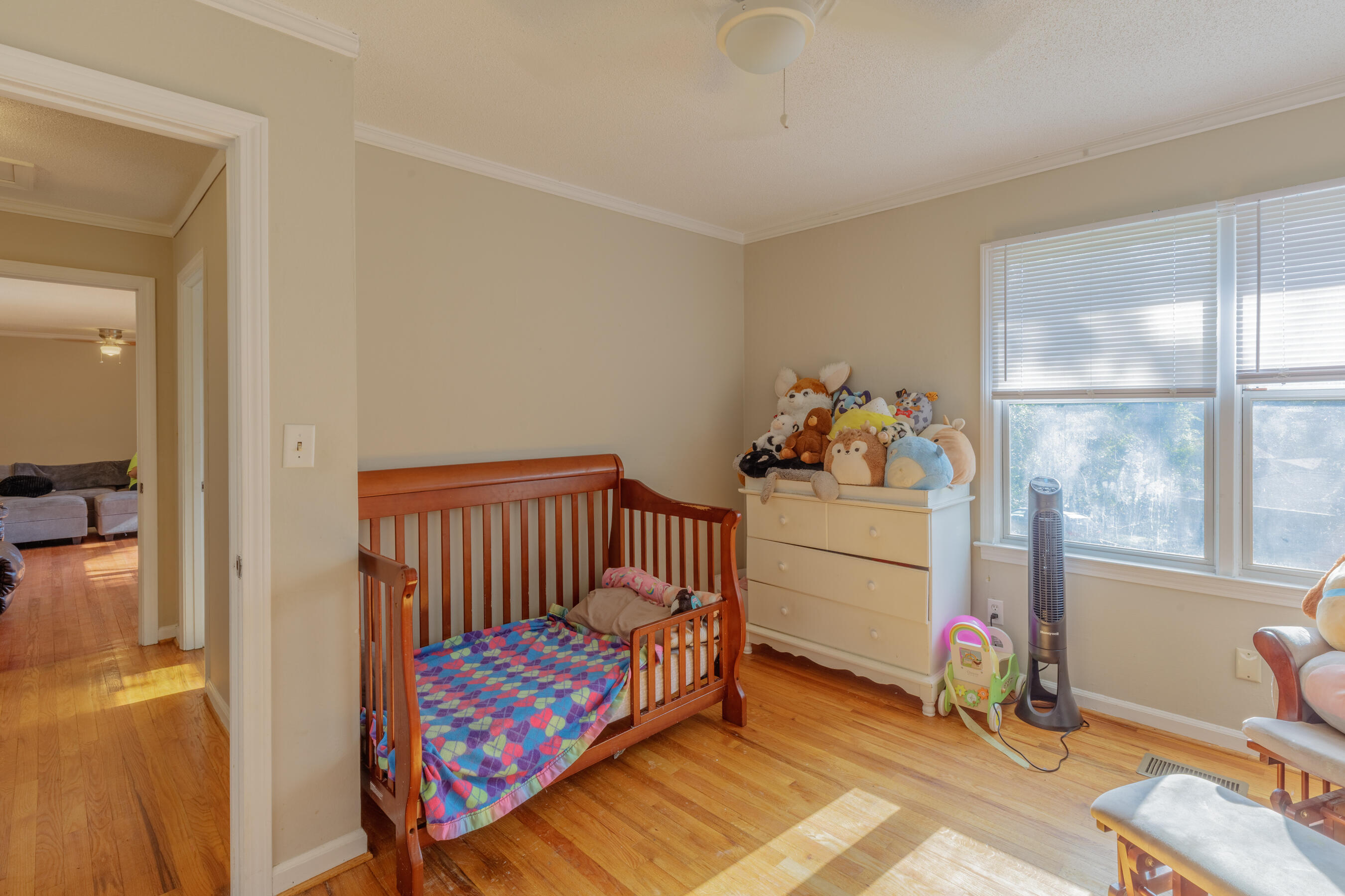 9851 Millsaps Street