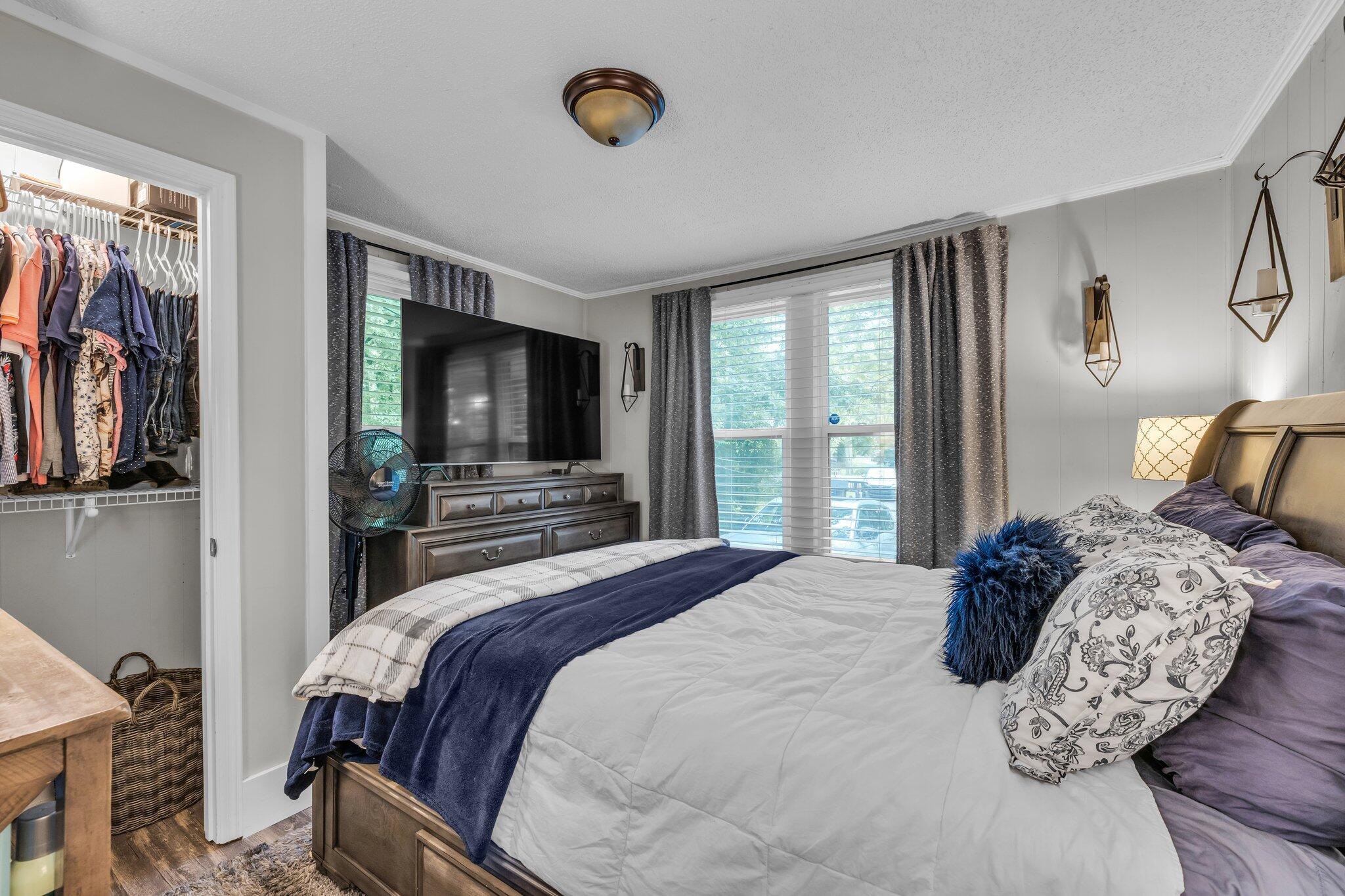 2106 Tunnel Boulevard