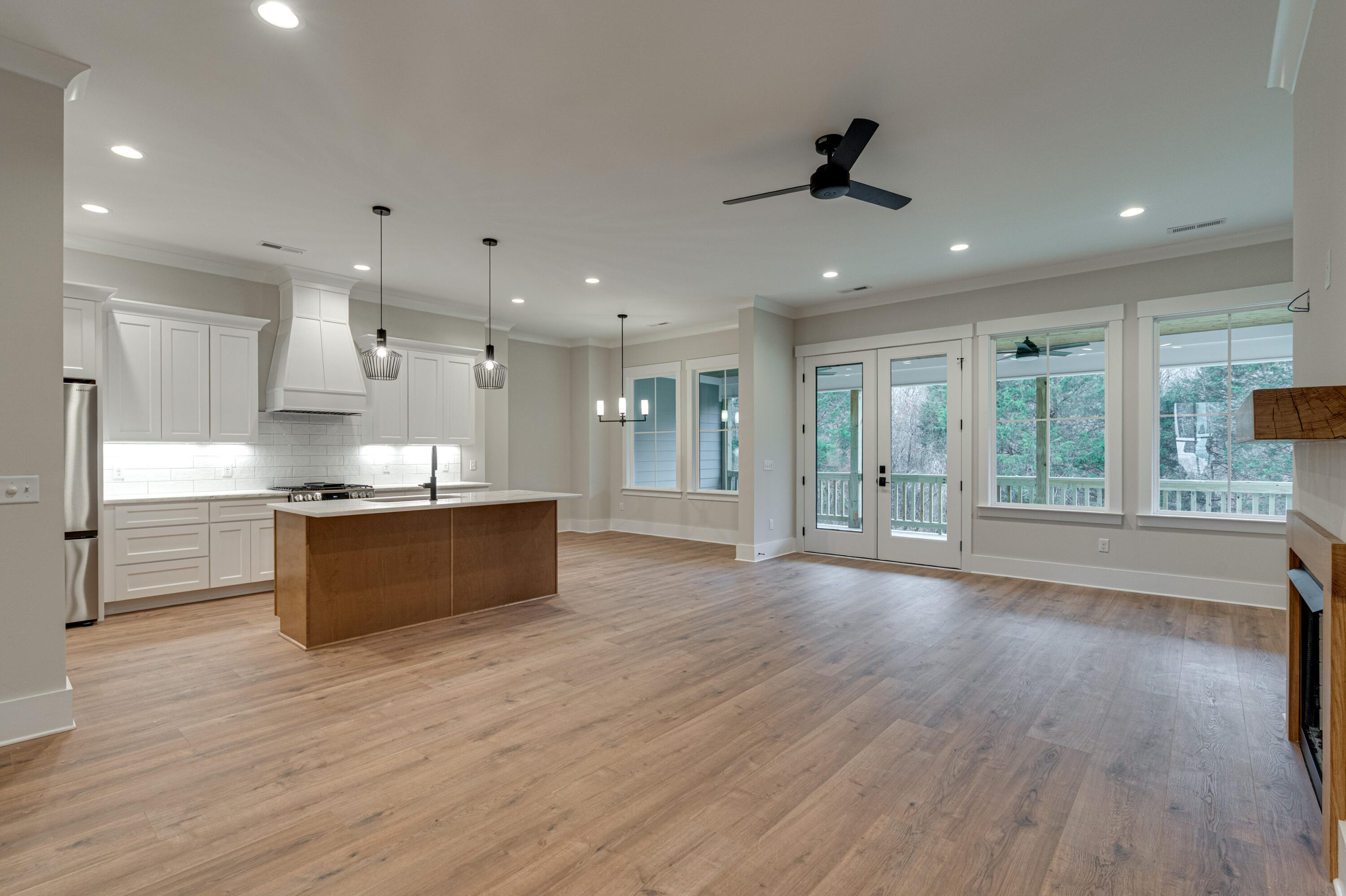 7433 Paxton Circle