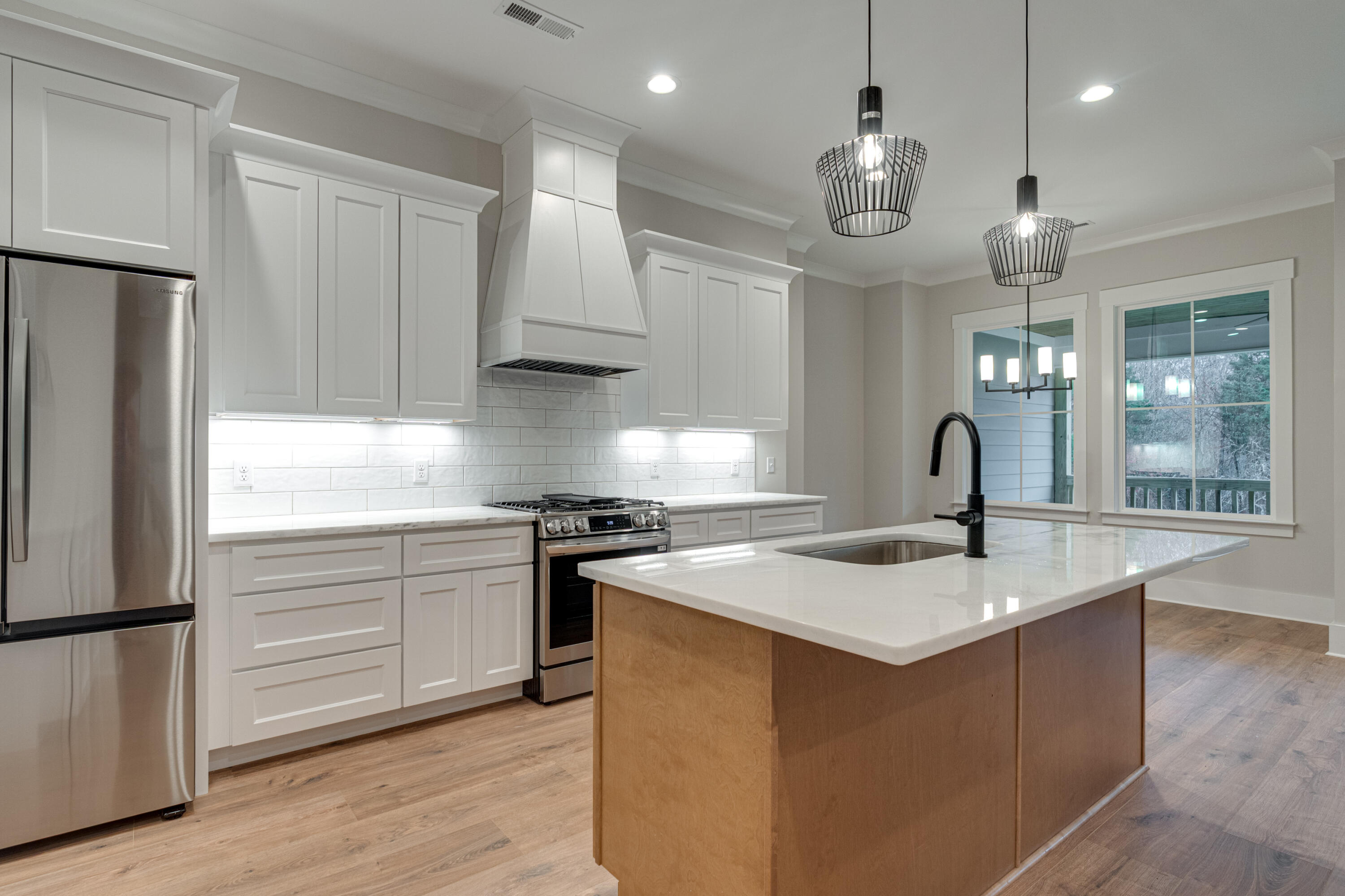 7433 Paxton Circle