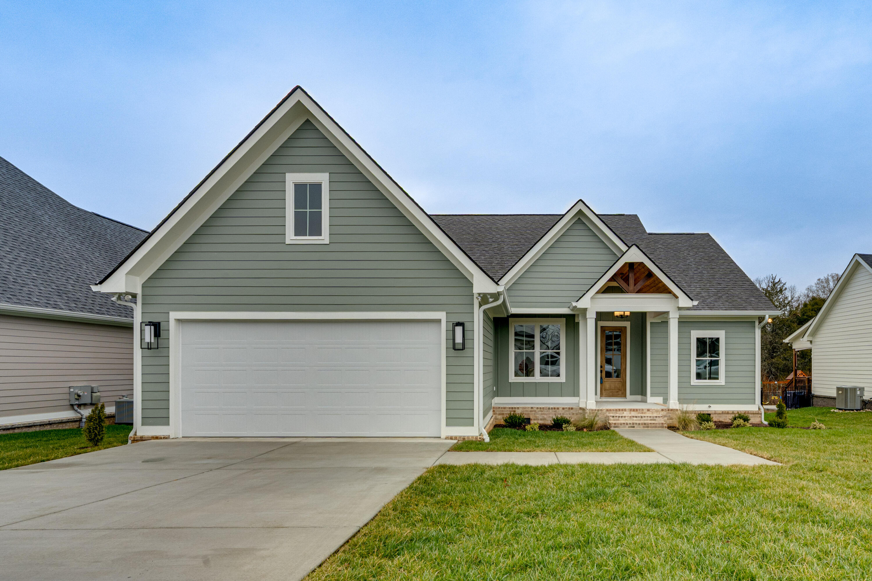 7433 Paxton Circle