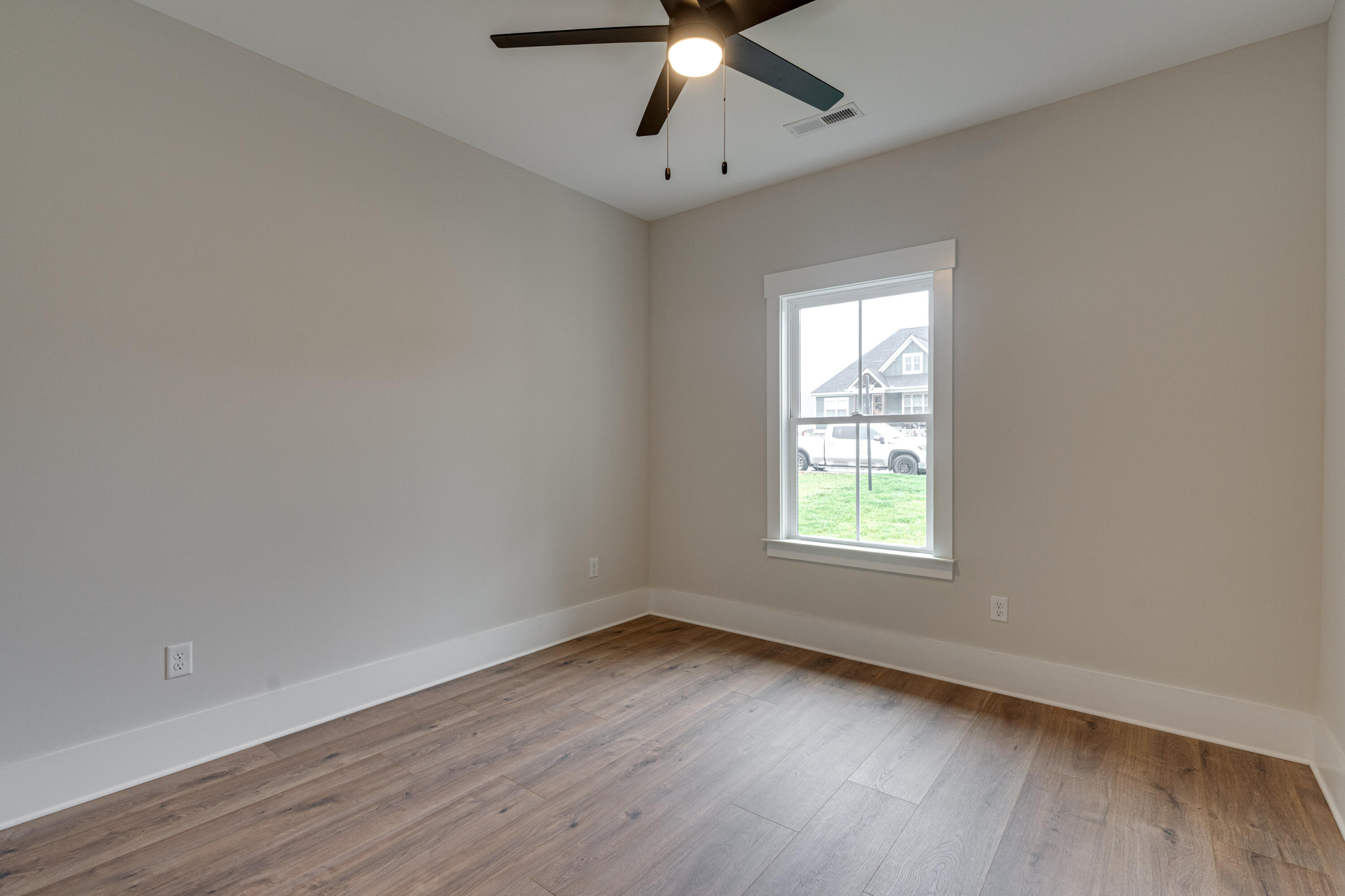 7433 Paxton Circle