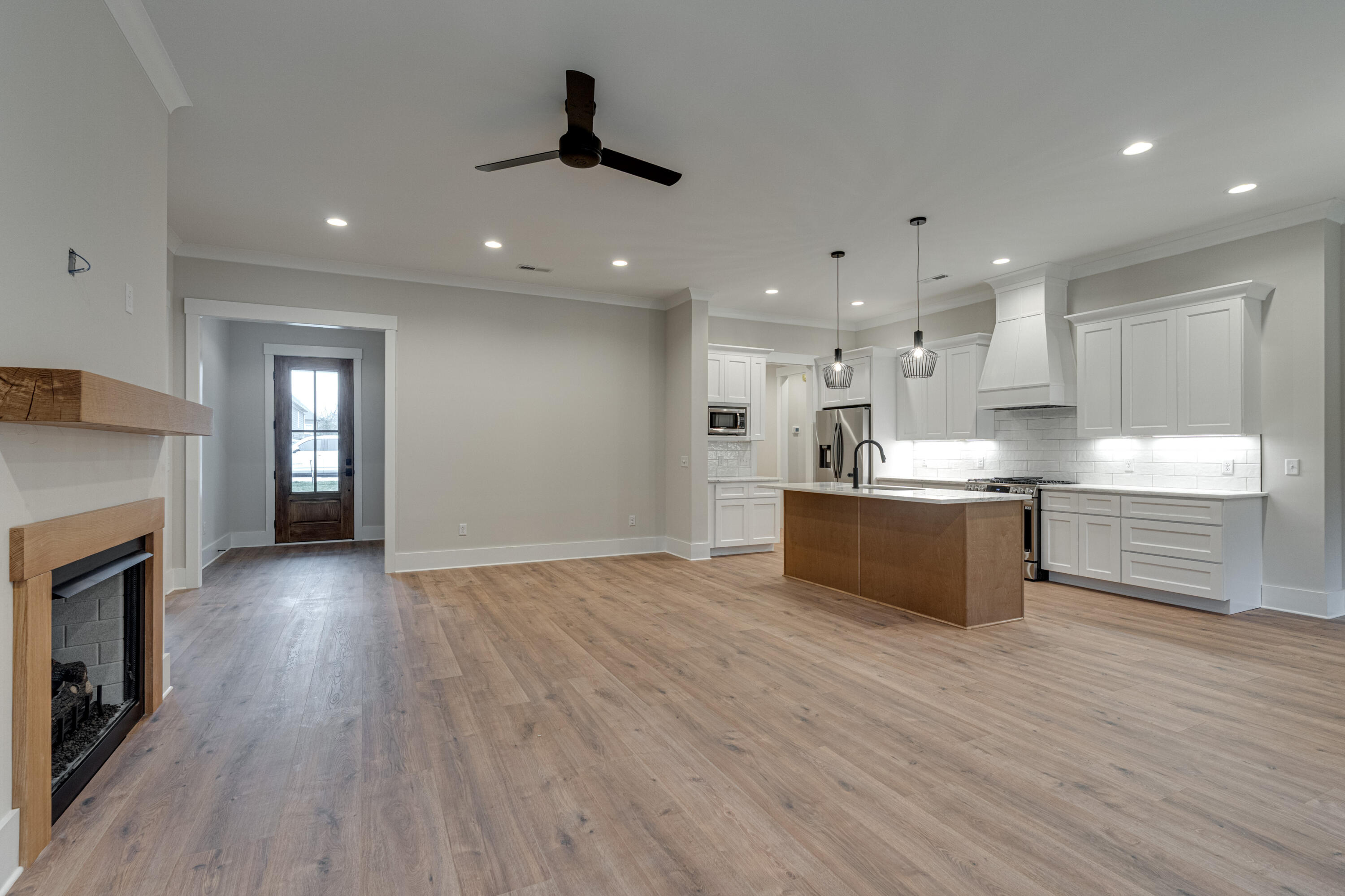 7433 Paxton Circle