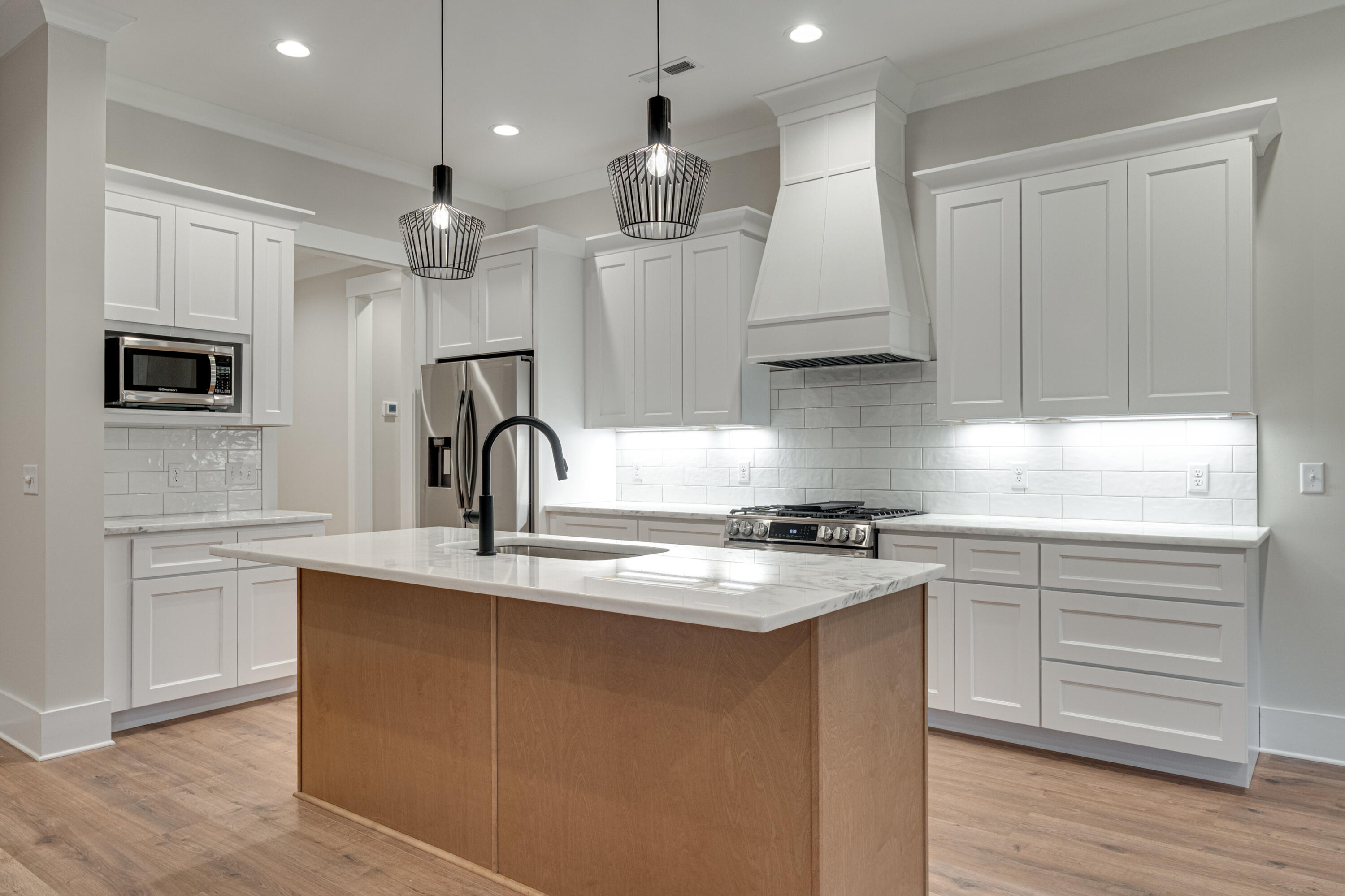 7433 Paxton Circle