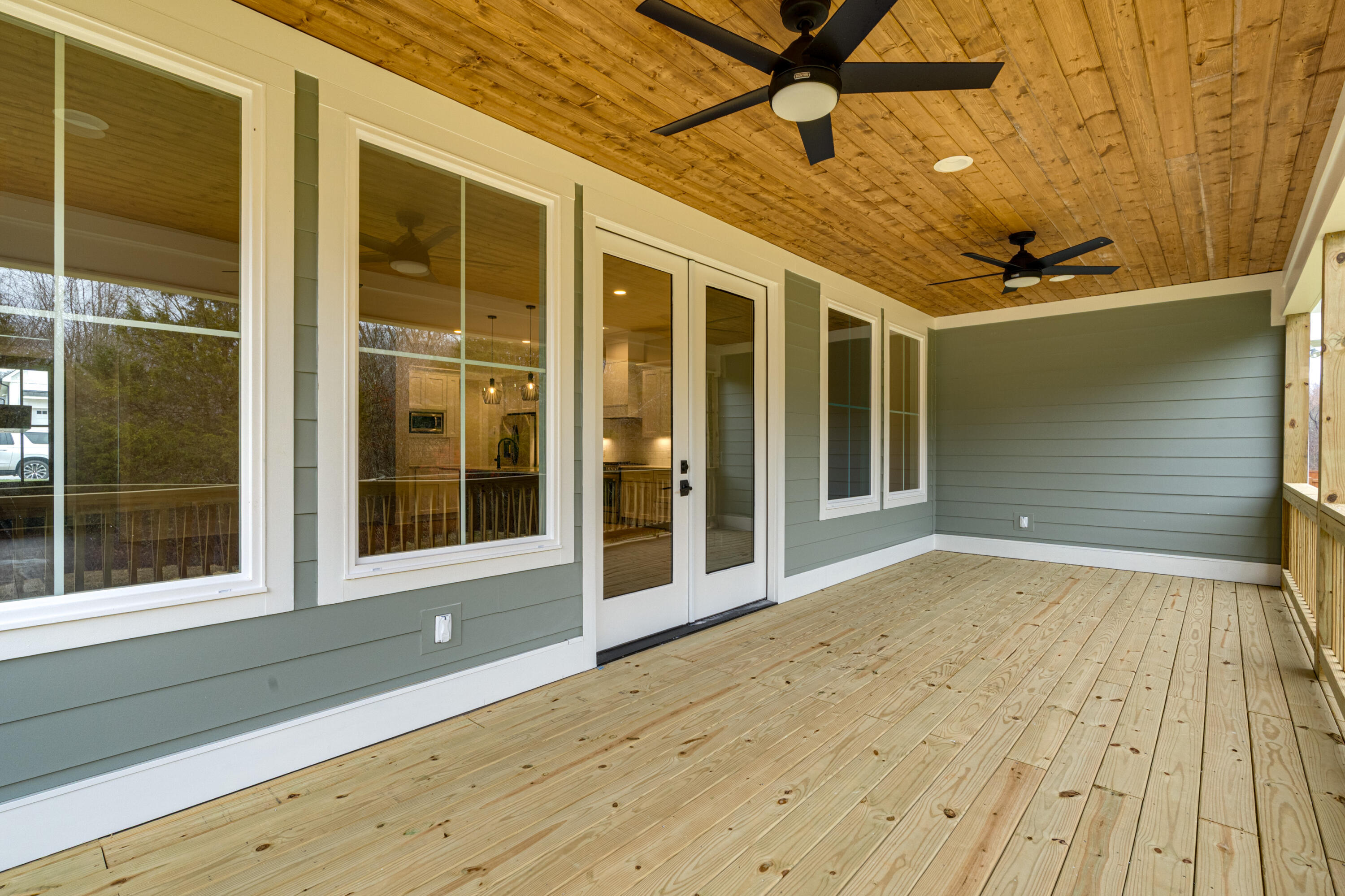 7433 Paxton Circle