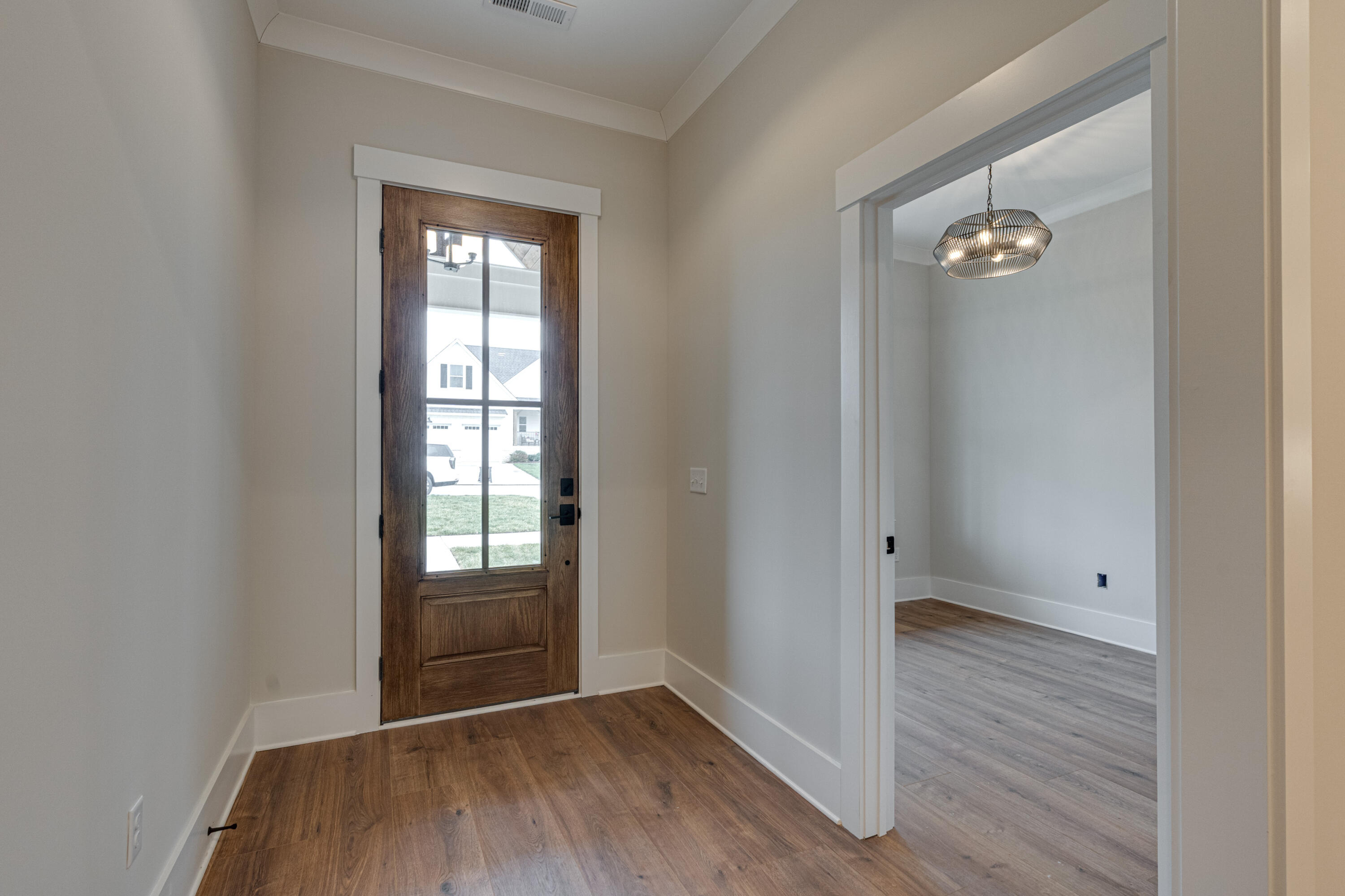 7433 Paxton Circle