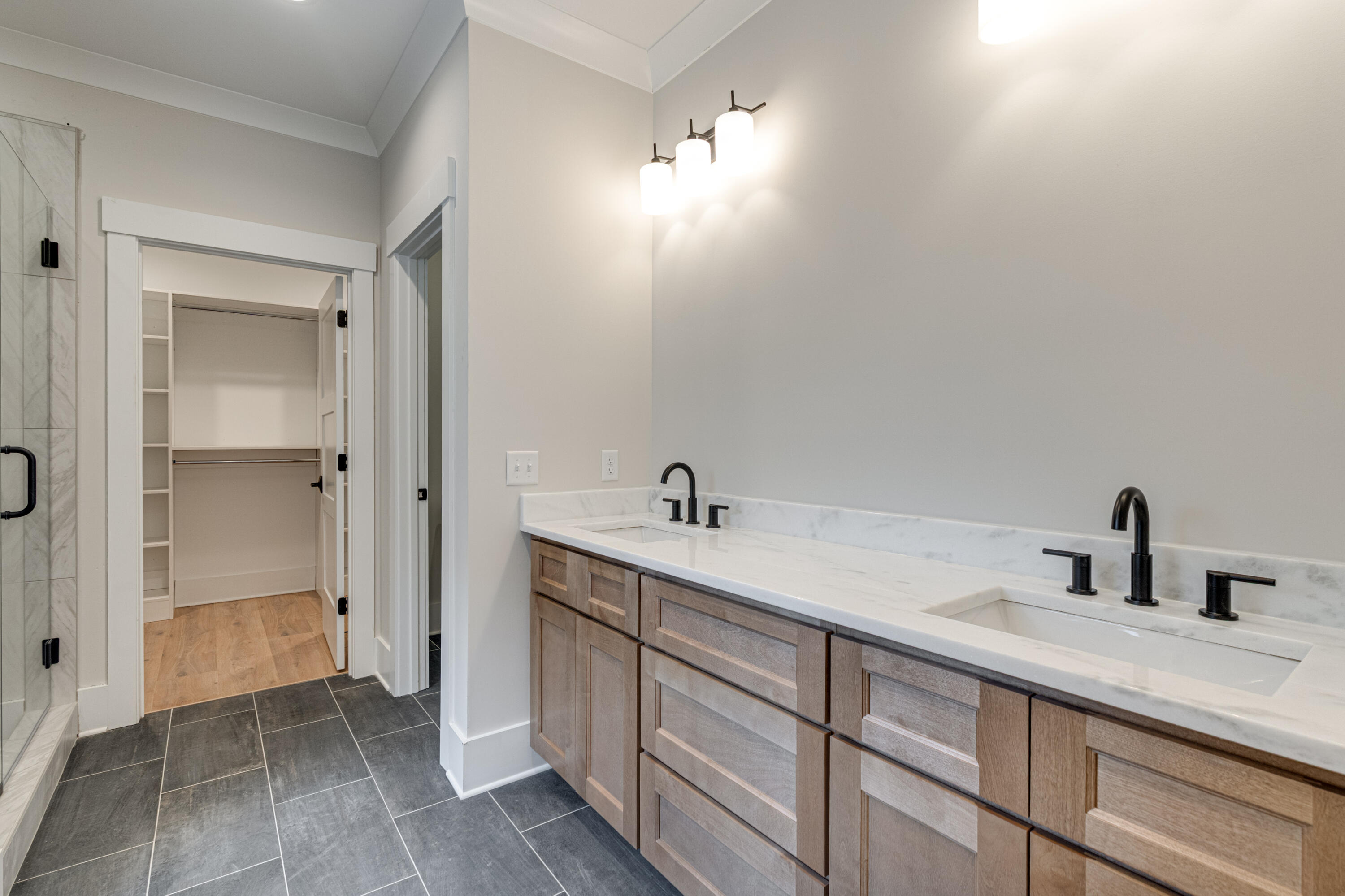 7433 Paxton Circle