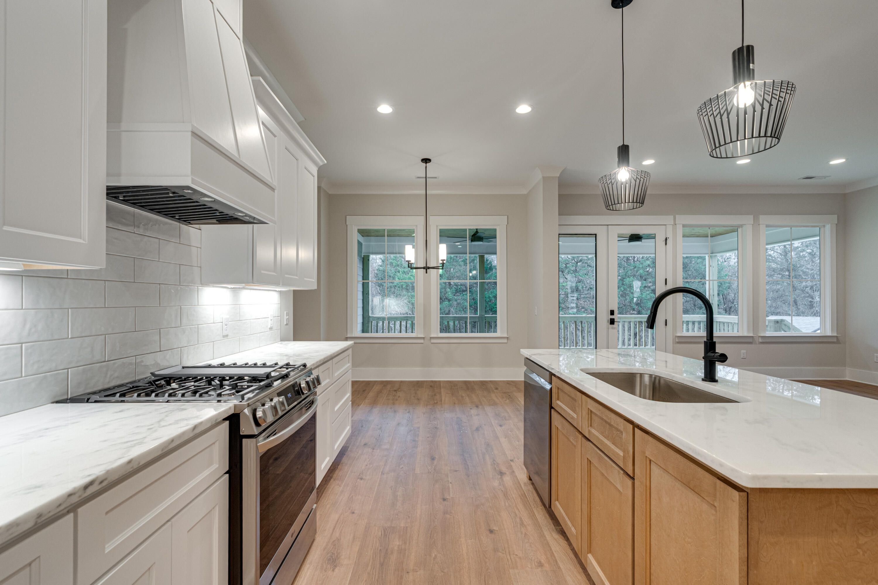 7433 Paxton Circle