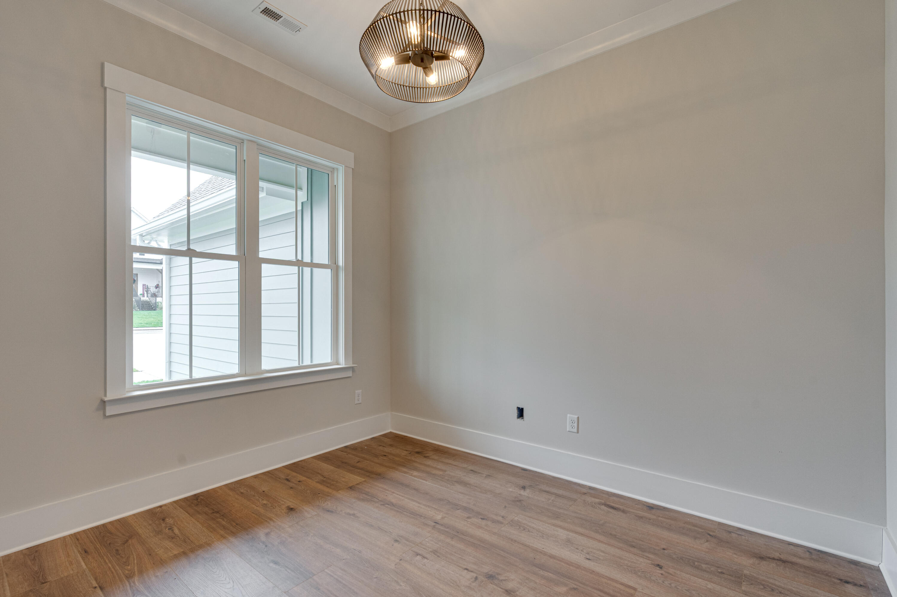 7433 Paxton Circle