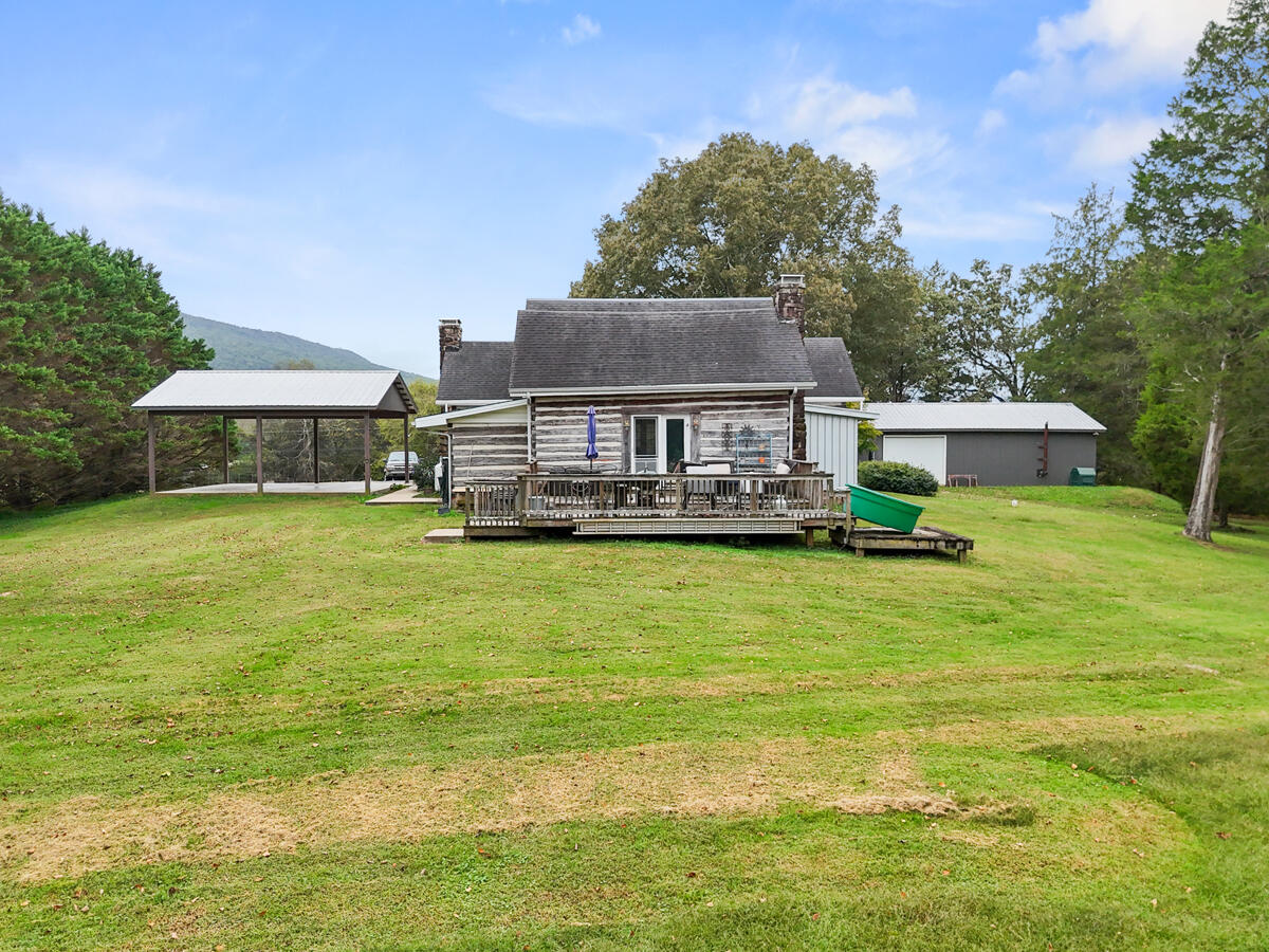 461 Richards Lane