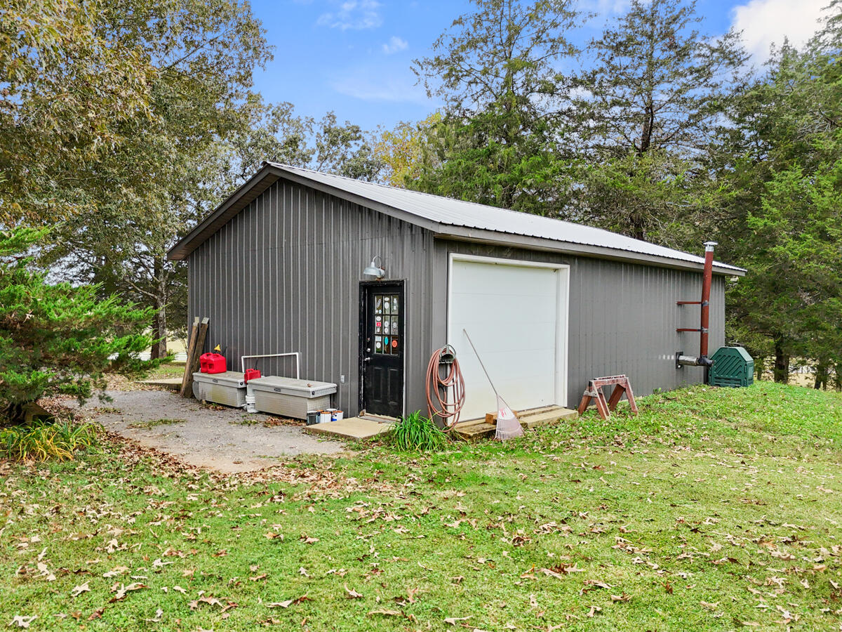 461 Richards Lane