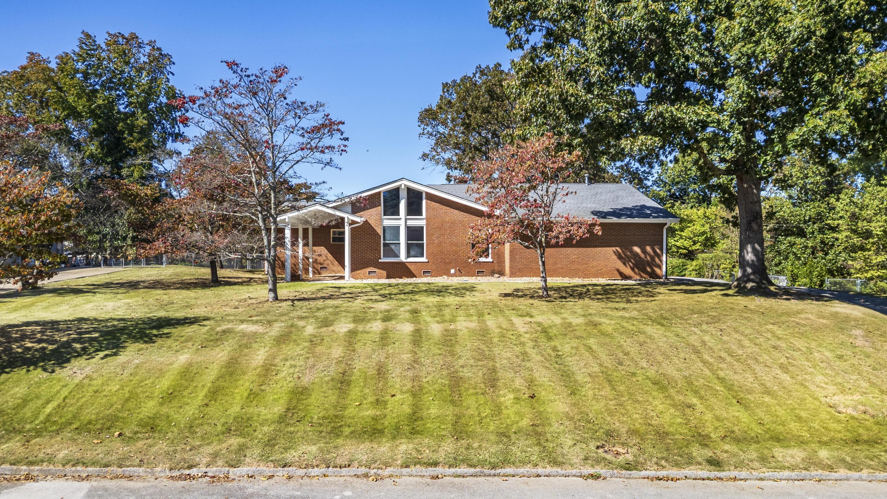 5821 Quail Hollow Circle