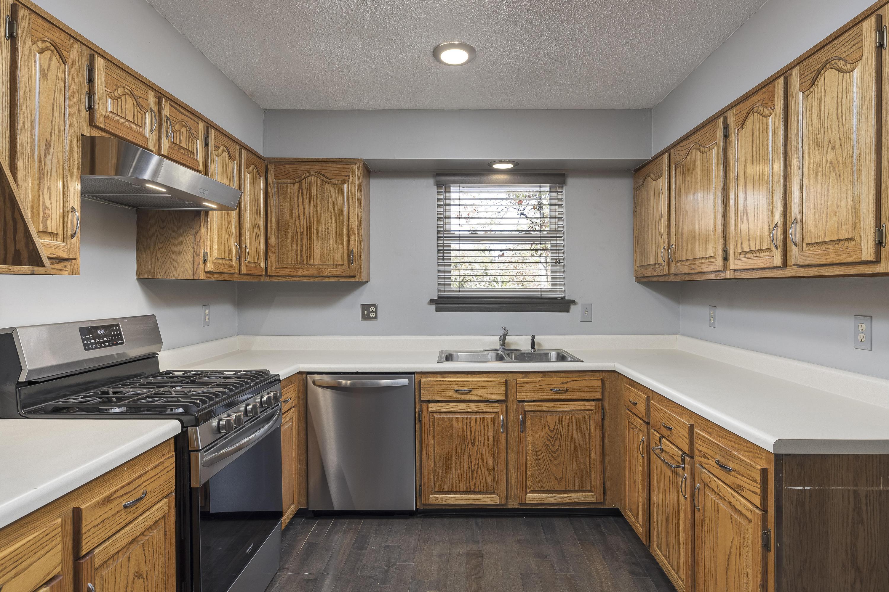 5821 Quail Hollow Circle