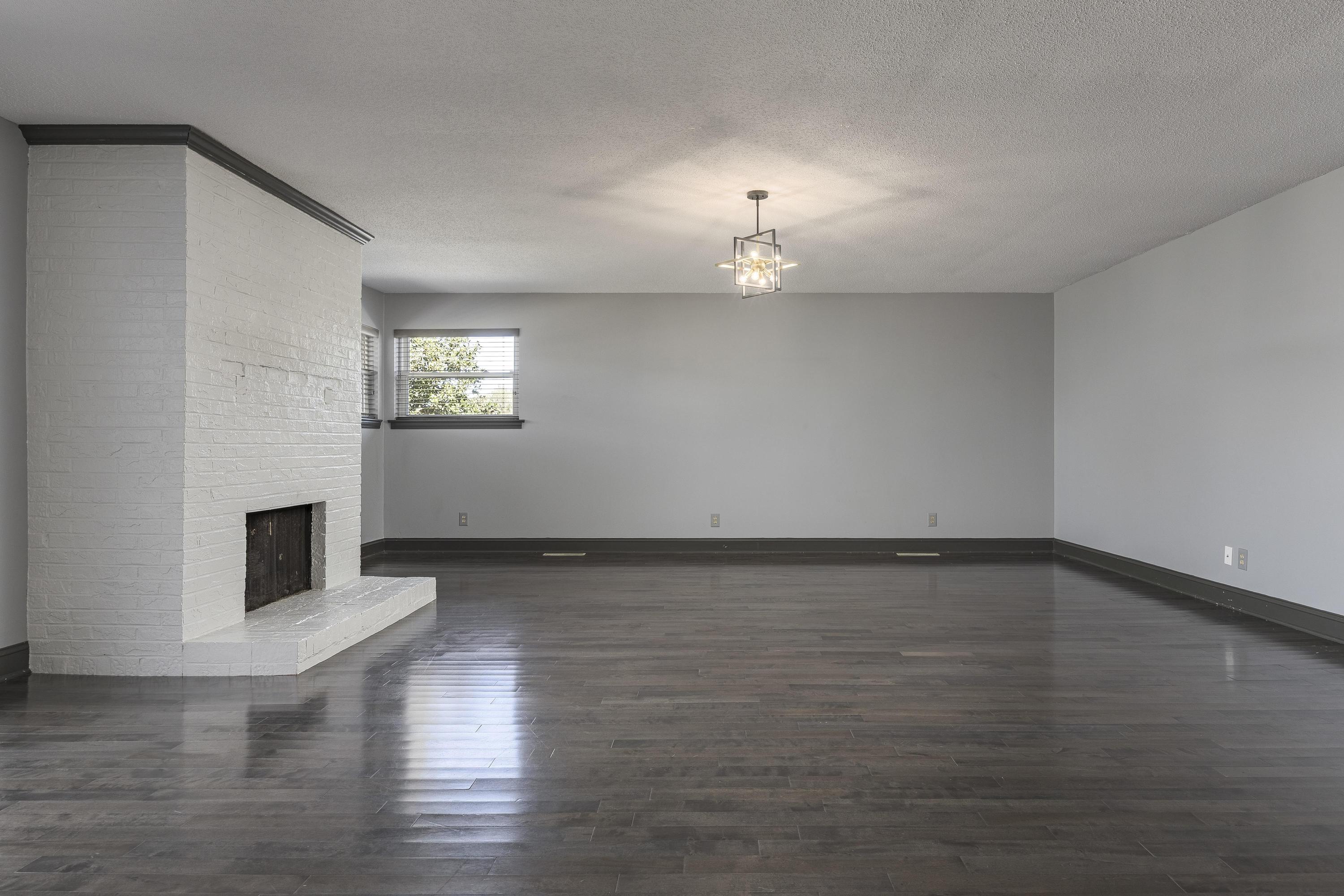 5821 Quail Hollow Circle