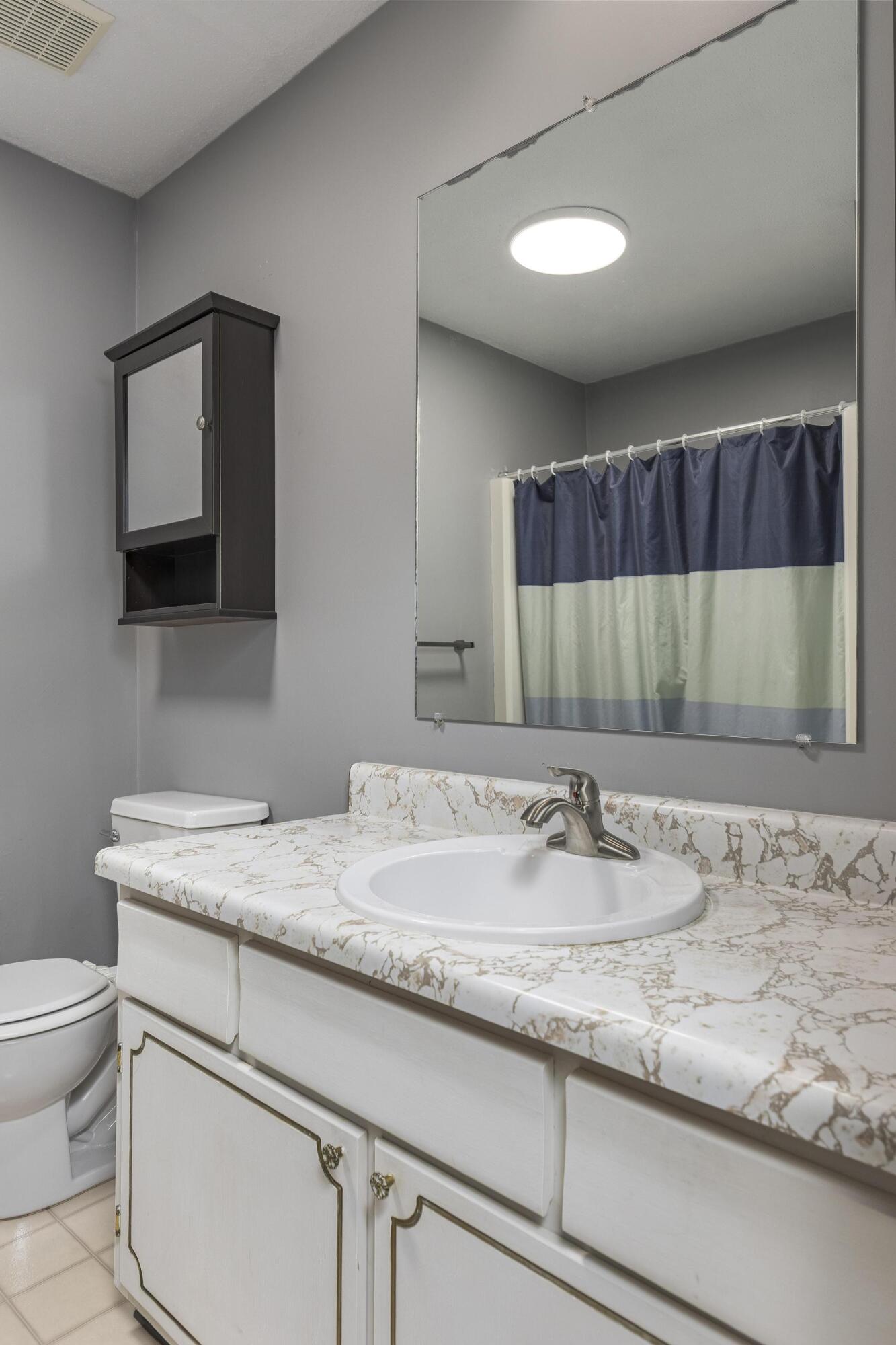 5821 Quail Hollow Circle