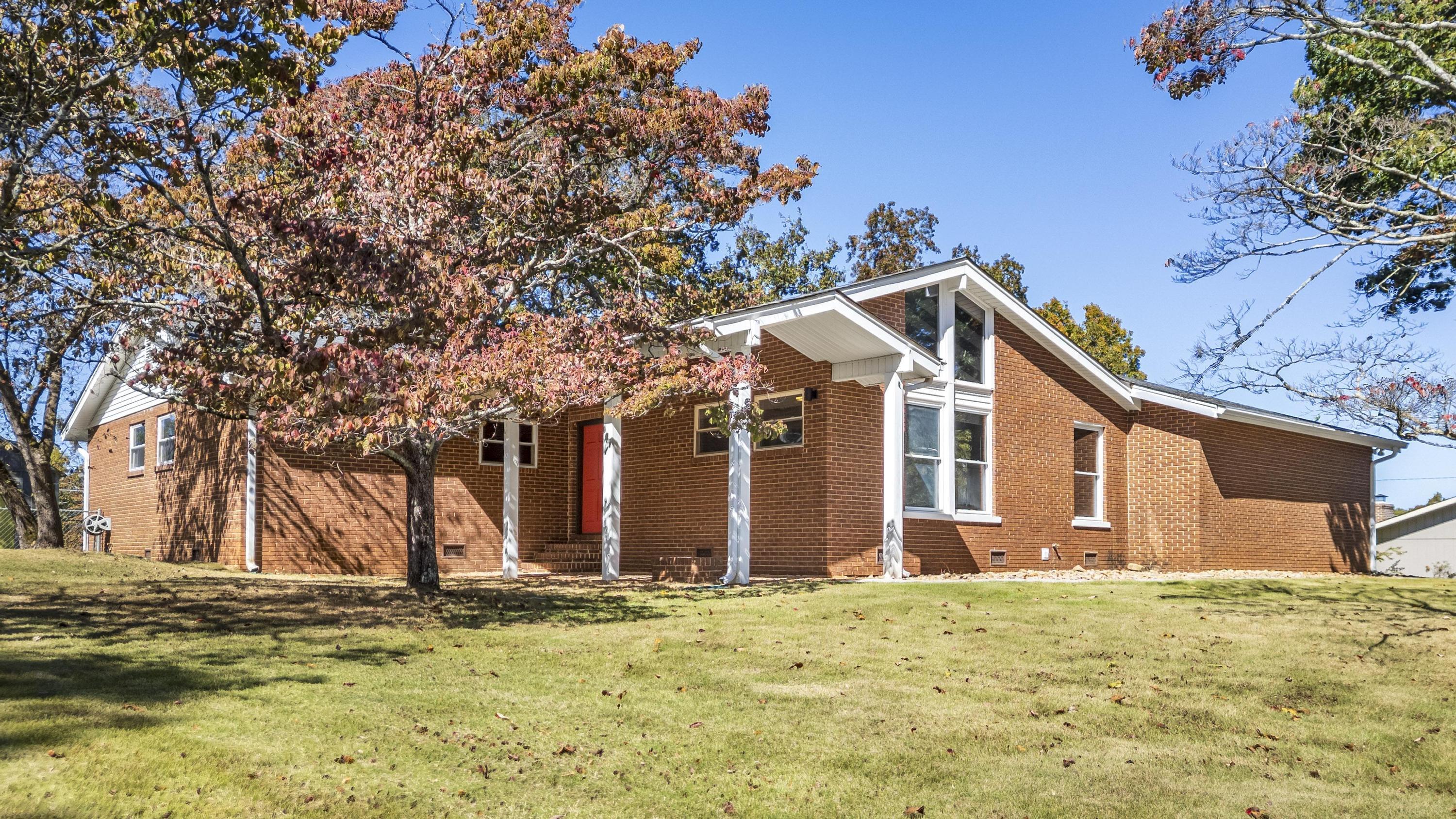 5821 Quail Hollow Circle