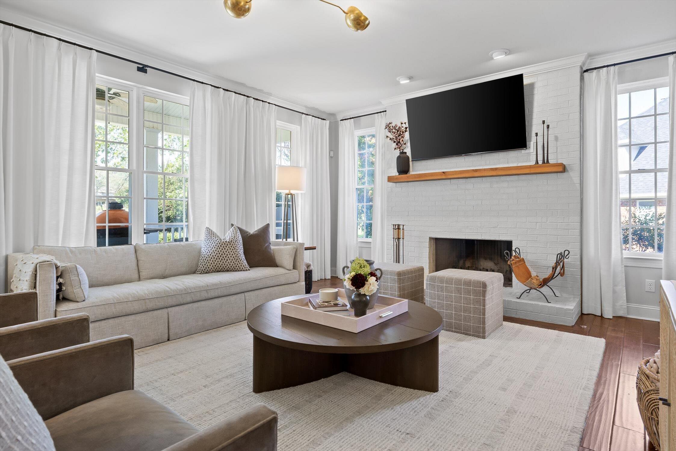 4571 Cummings Cove Drive