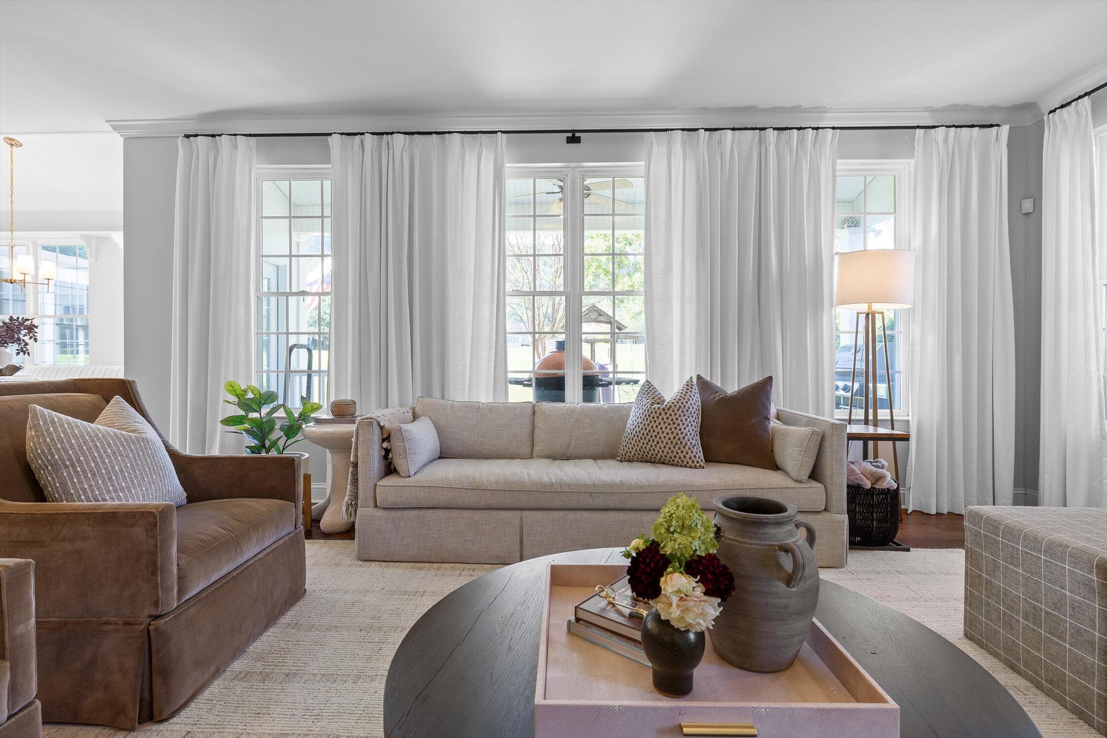 4571 Cummings Cove Drive