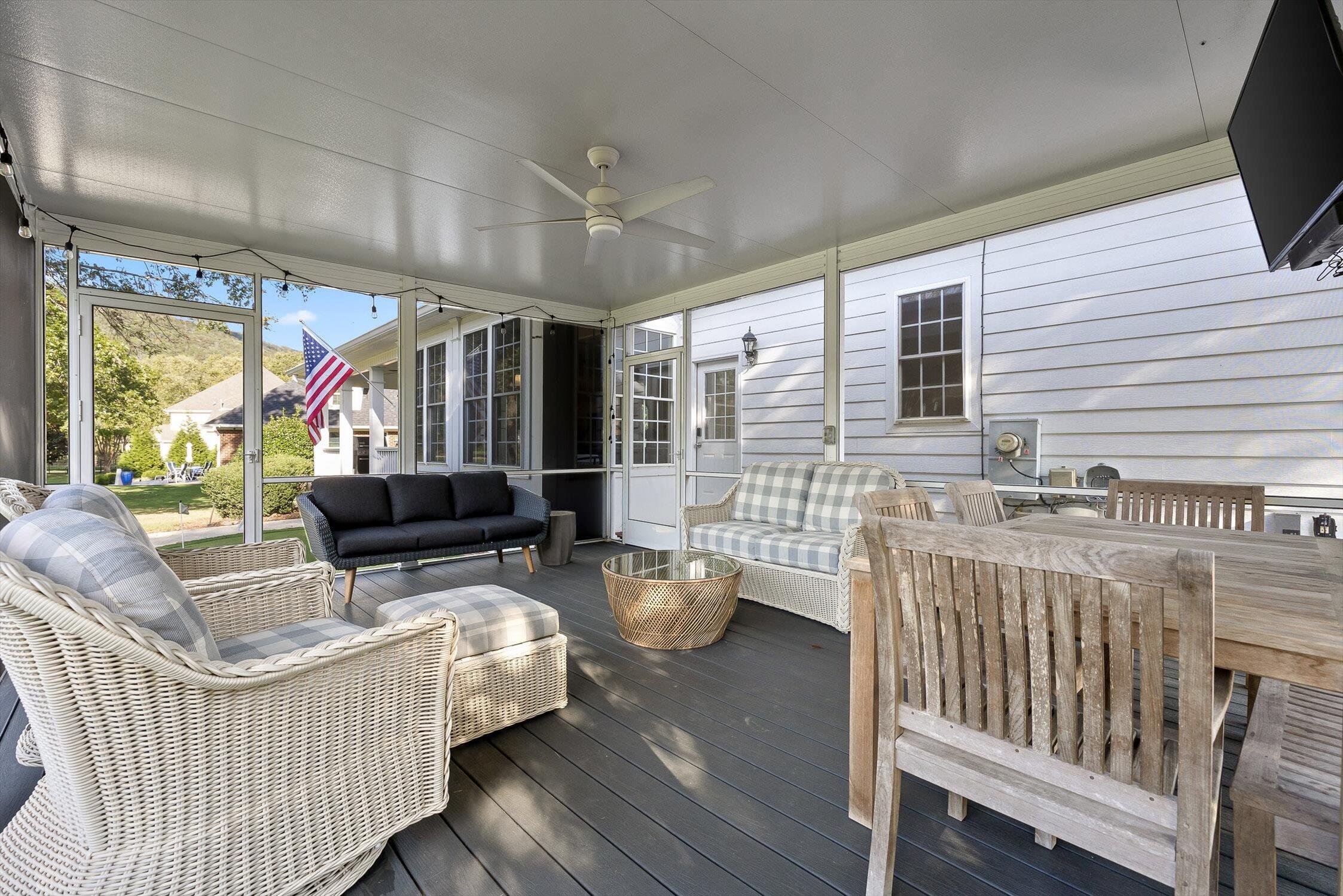 4571 Cummings Cove Drive