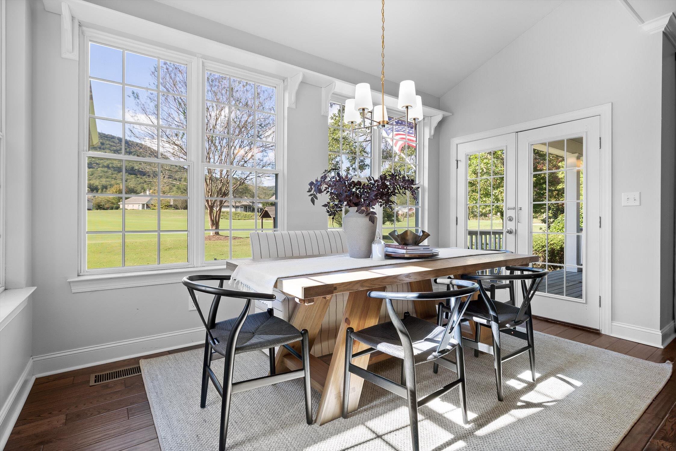 4571 Cummings Cove Drive