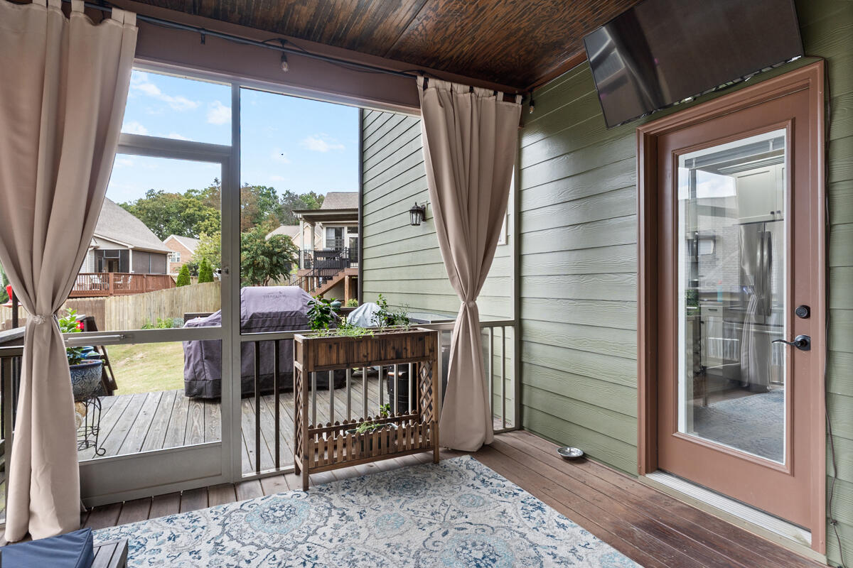 6775 Doughboys Lane