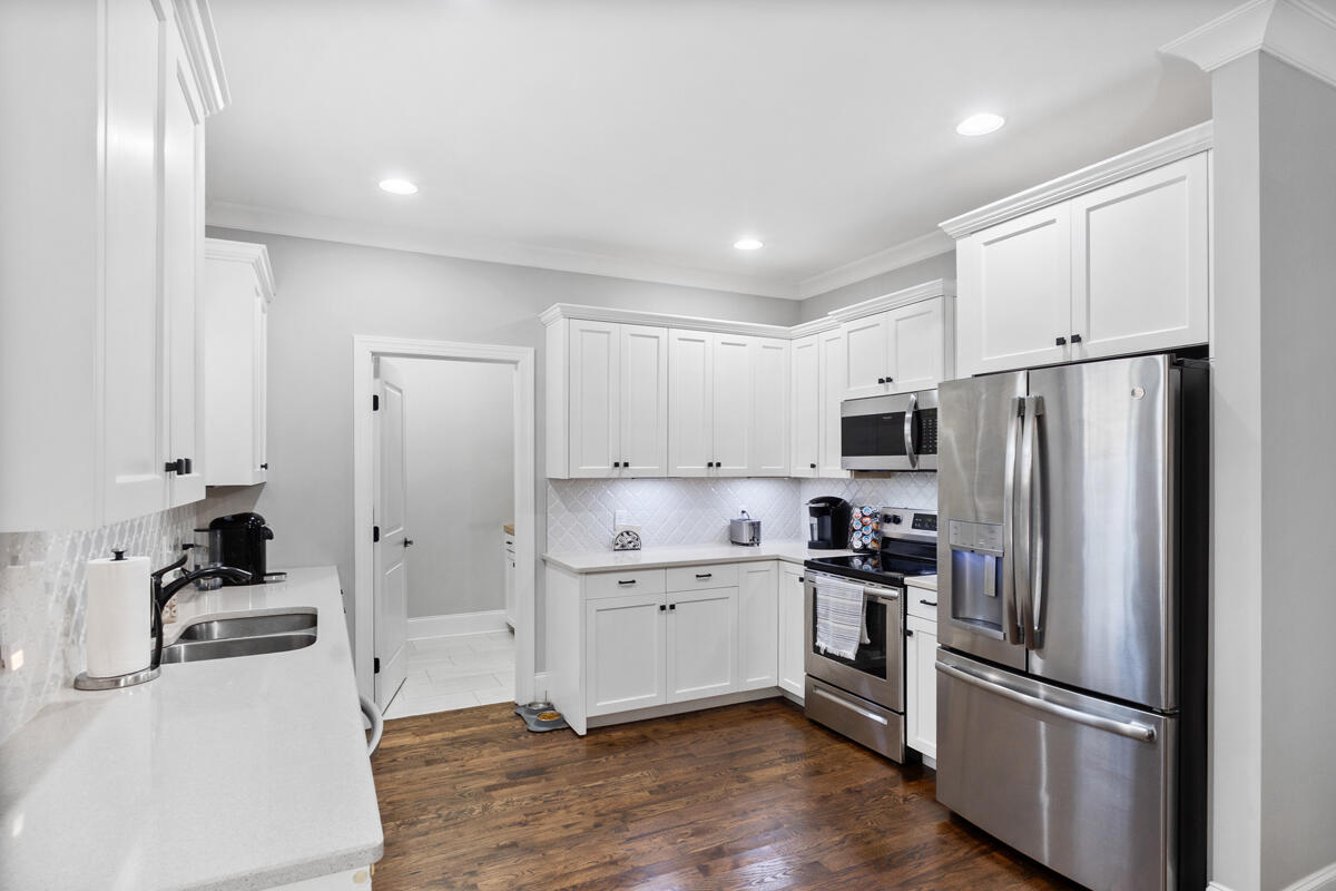 6775 Doughboys Lane