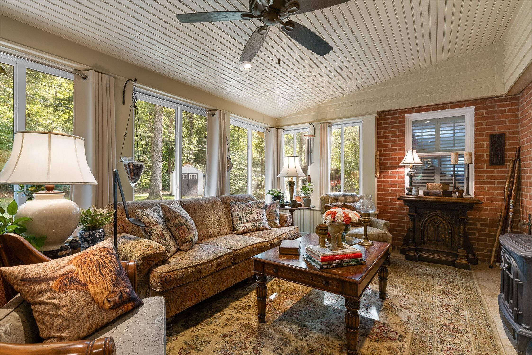 122 Green Gorge Road