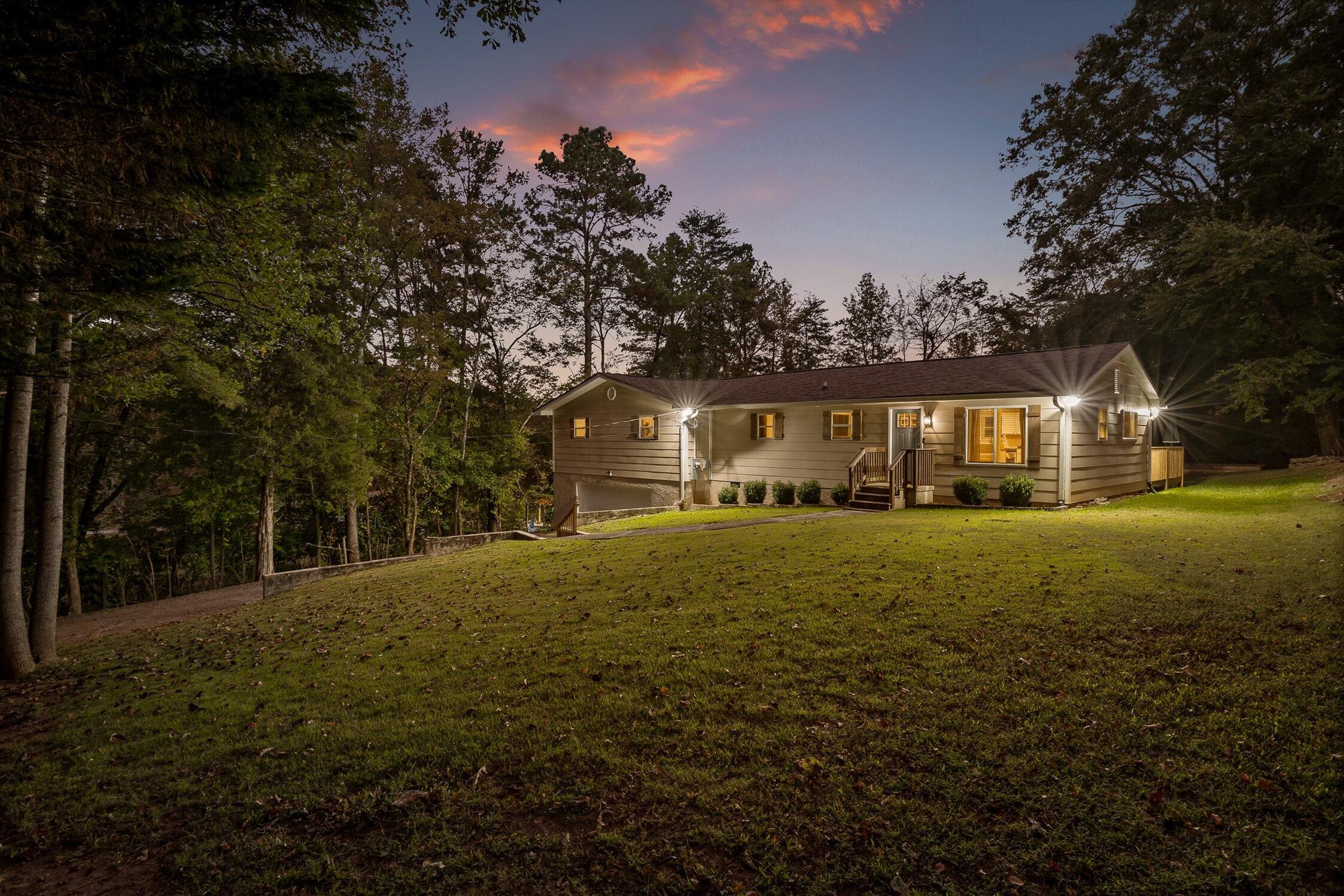1054 Hillcrest Road