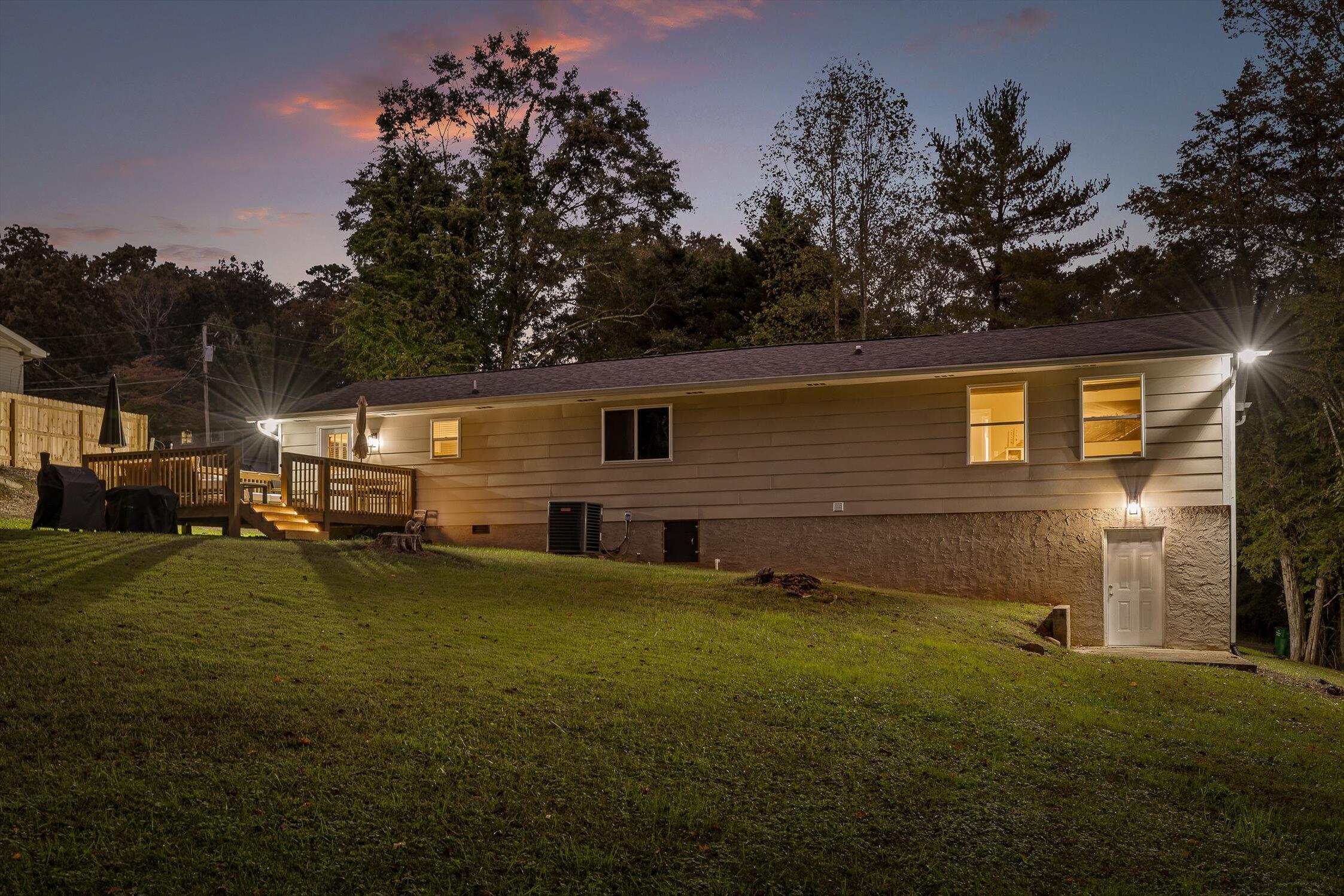 1054 Hillcrest Road