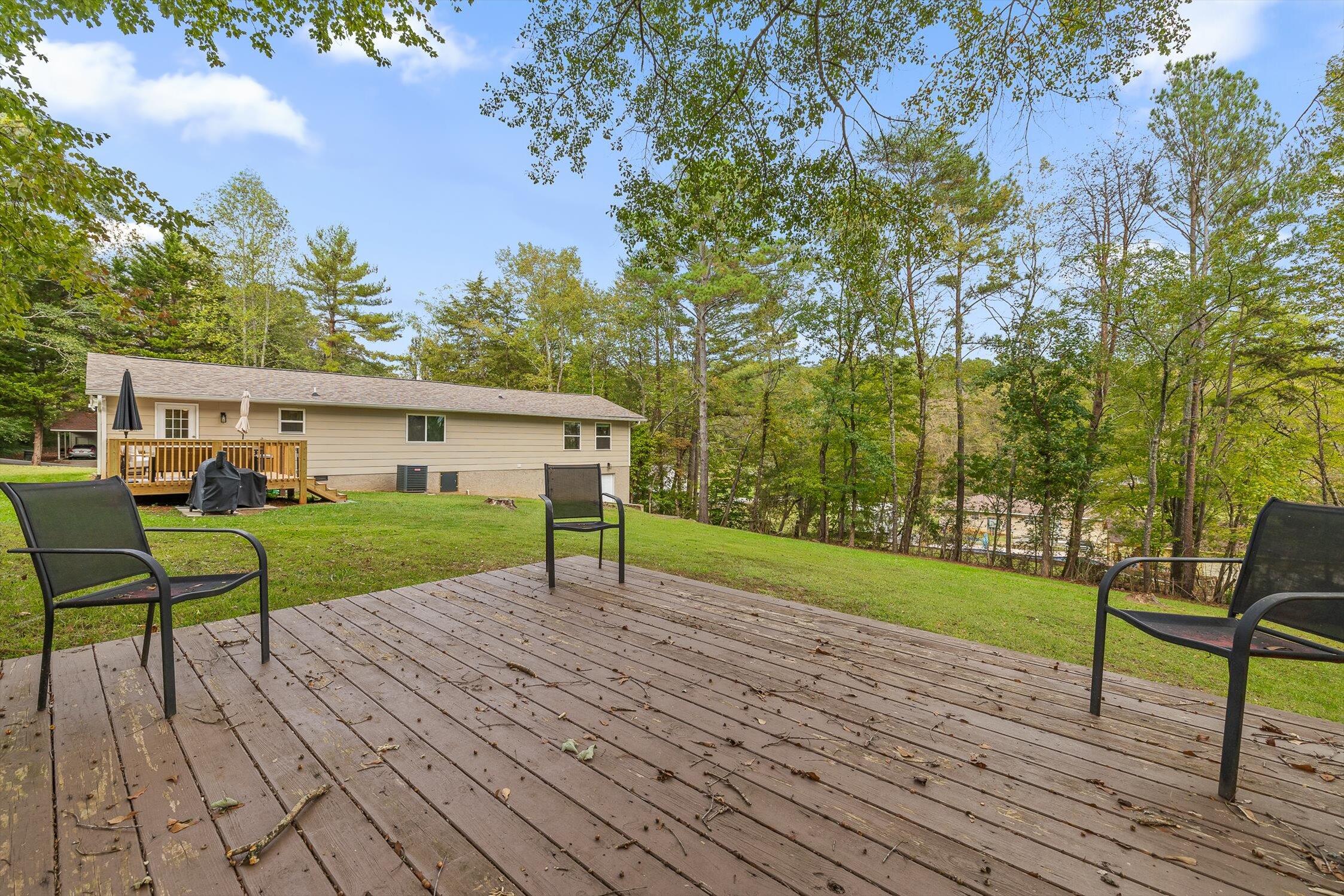 1054 Hillcrest Road