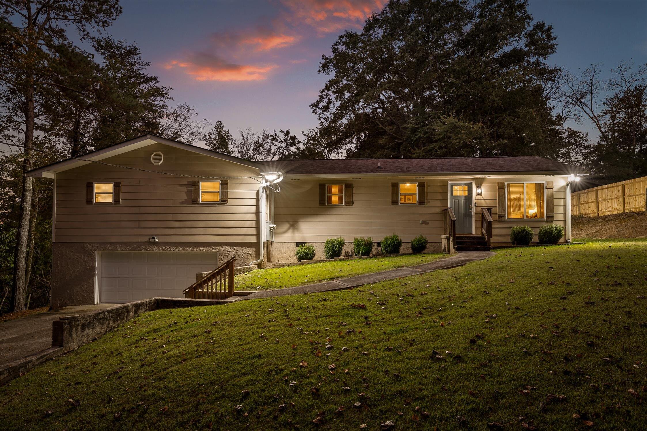 1054 Hillcrest Road