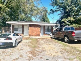 6105 Wentworth Avenue