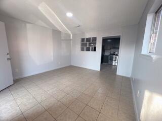 6105 Wentworth Avenue