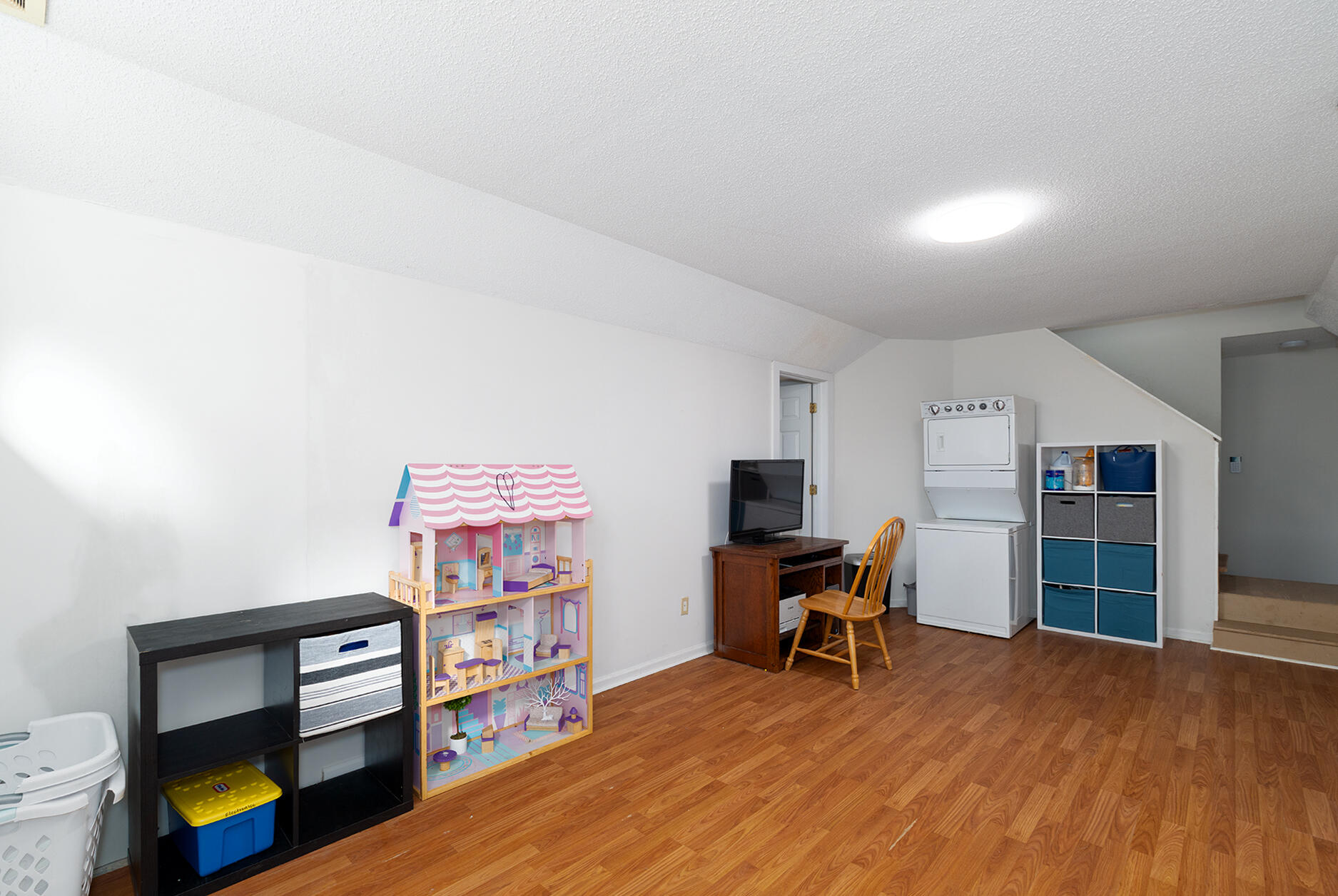 7612 Walnut Hills Drive