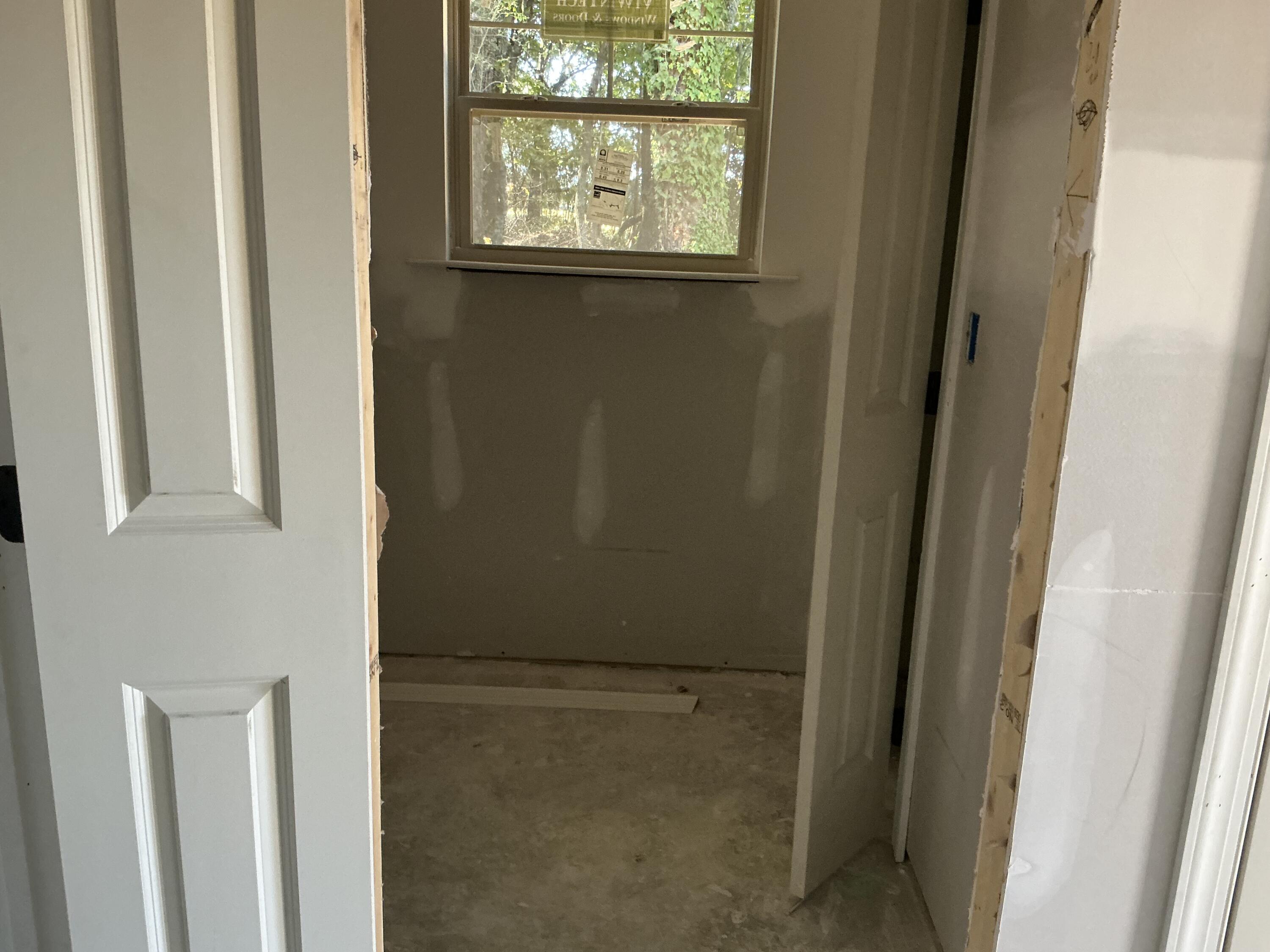 4941 Round Pond Road, LaFayette