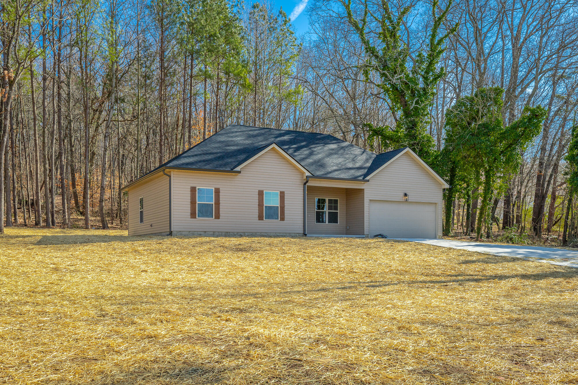 4941 Round Pond Road, LaFayette