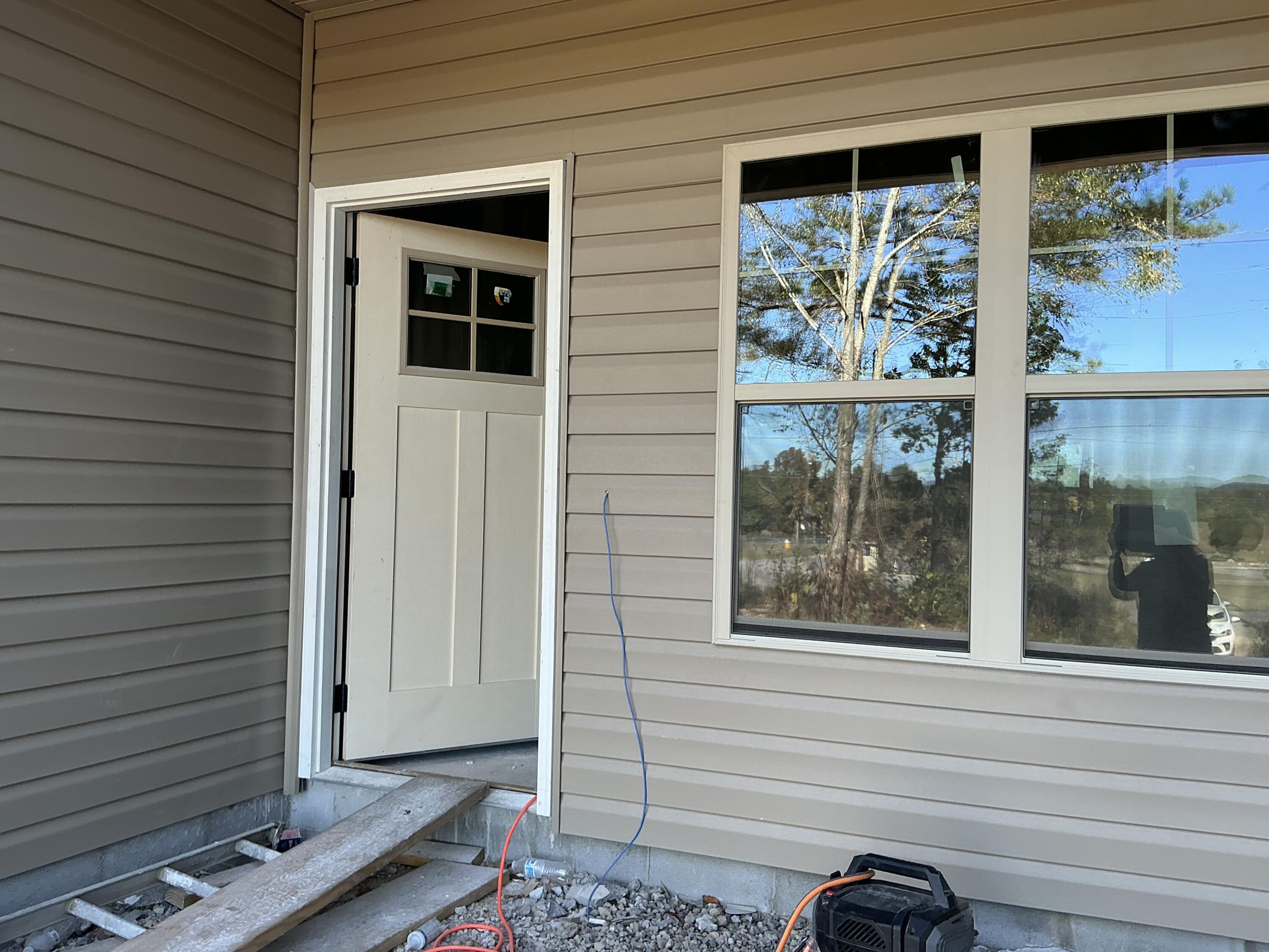 4941 Round Pond Road, LaFayette