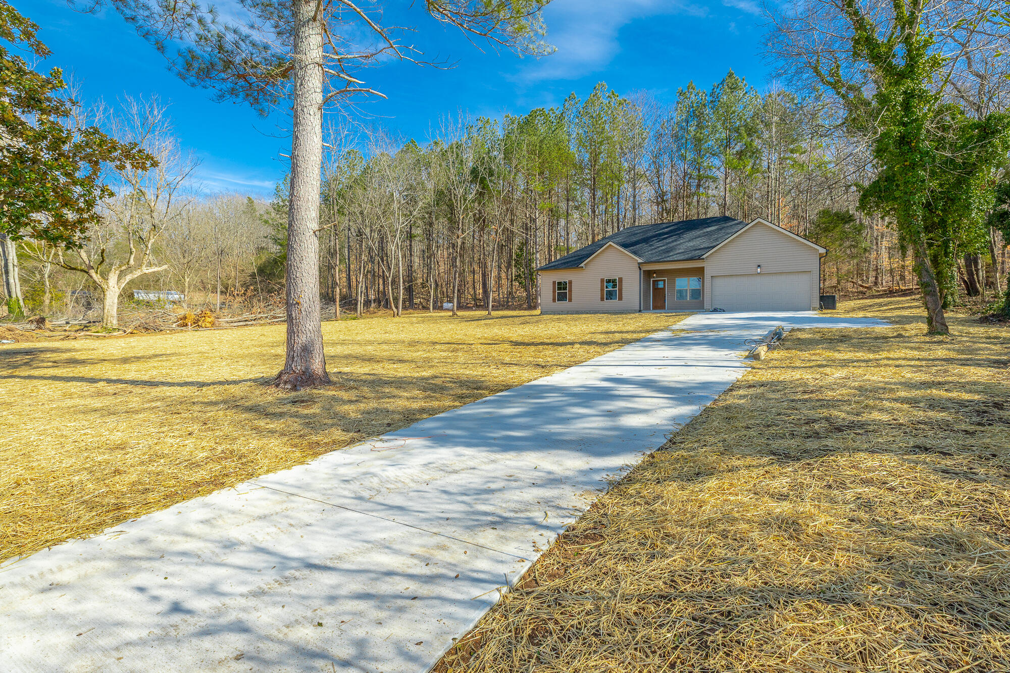 4941 Round Pond Road, LaFayette